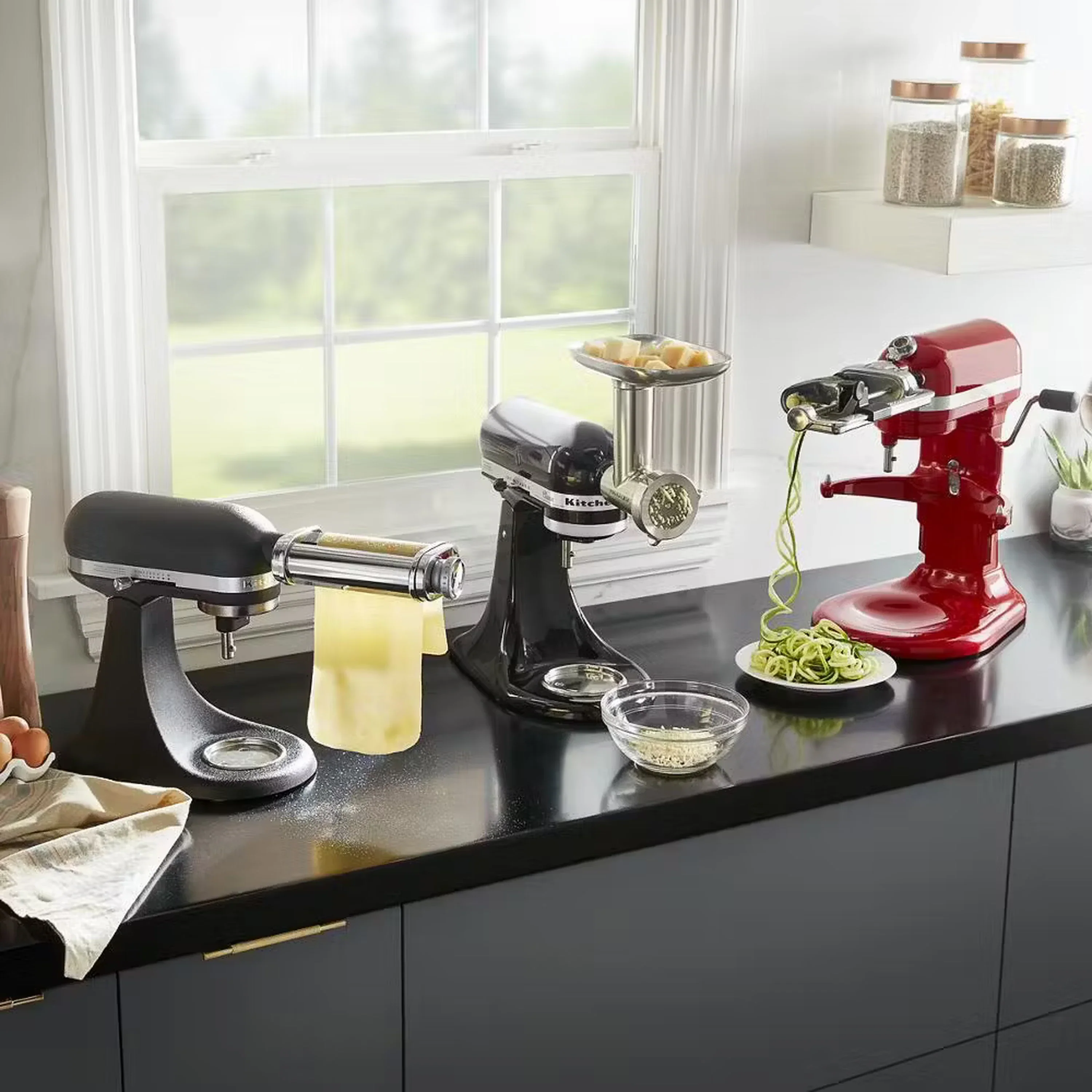 KitchenAid Classic Series 4.5 Quart Tilt-Head Stand Mixer in Onyx Black (K45SSOB) - Image 6
