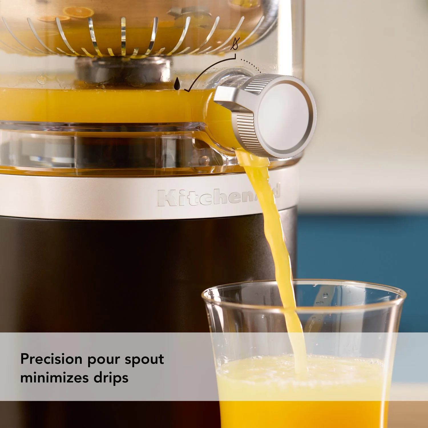 KitchenAid Cordless Go Citrus Juicer w/o Battery in Black Matte (KCJR160BM) - Image 7