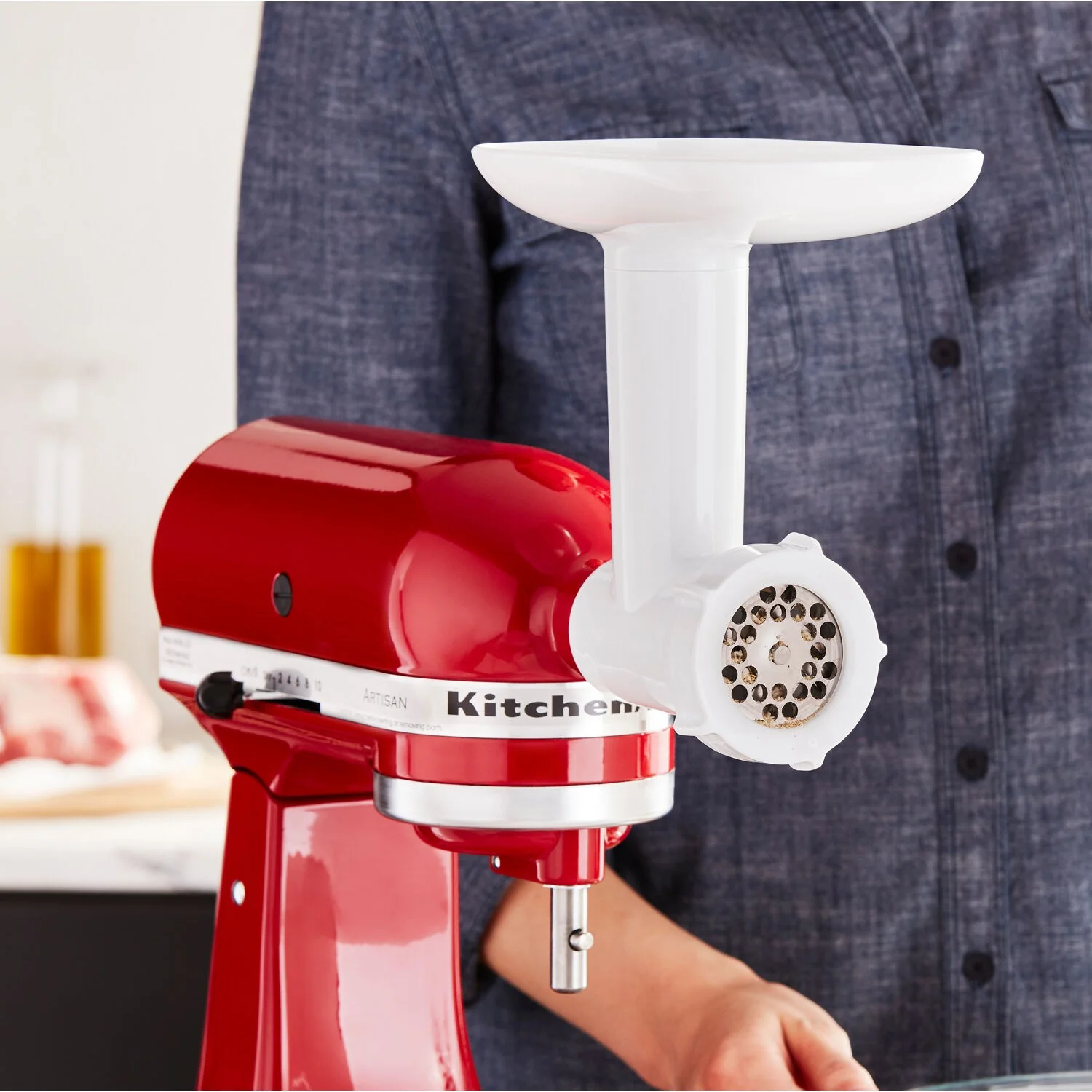 KitchenAid Food Grinder Attachment for Stand Mixer with Pusher and Tray in White (KSMFGA) - Image 3