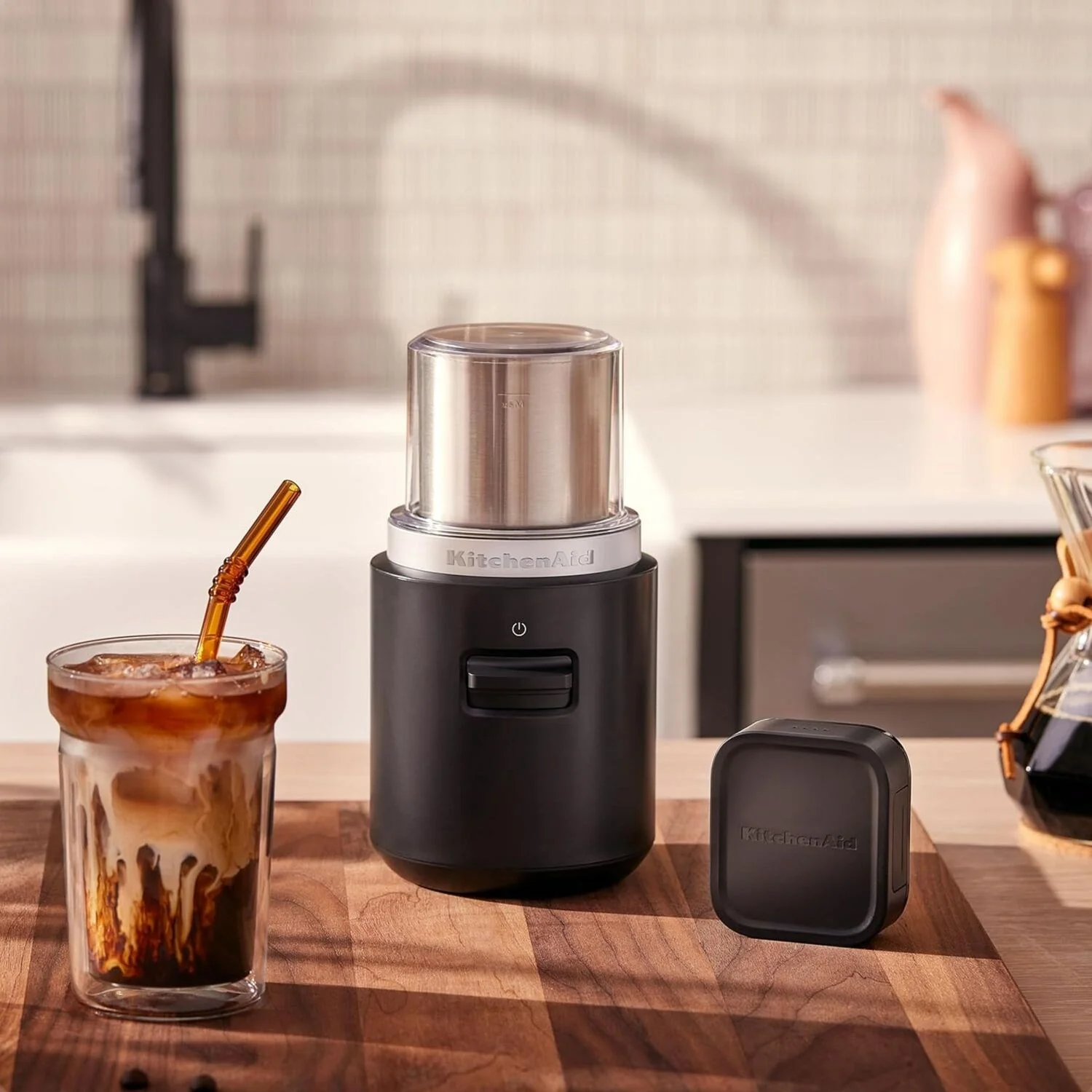 KitchenAid Go™ Cordless Blade Coffee Grinder in Black Matte with Battery Included (KBGR111BM) - Image 3