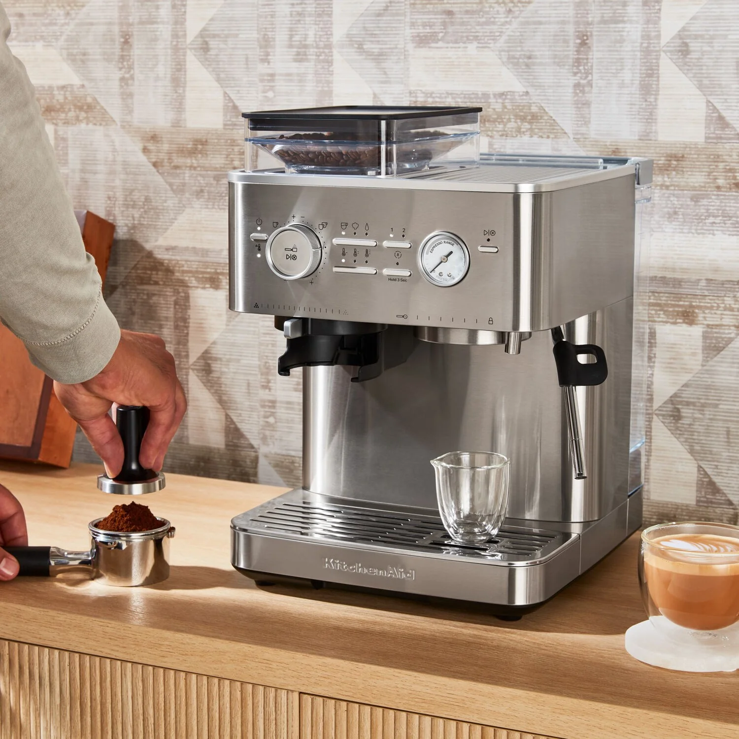 KitchenAid Semi-Automatic Espresso Machine with Burr Grinder in Stainless Steel - 15 Bar Pump (KES6551SX) - Image 2