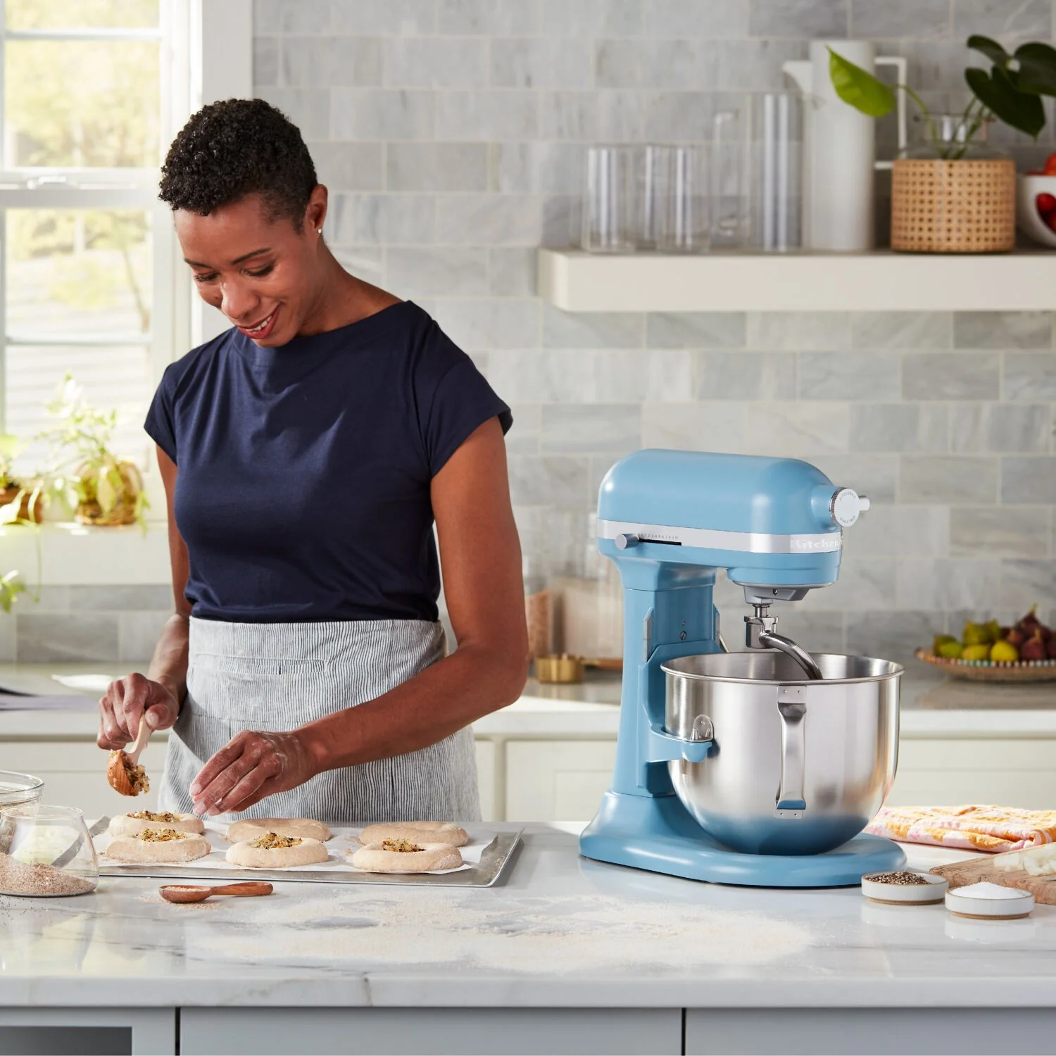 KitchenAid Stand Mixer, 7 Quart Bowl Lift, 11 Speeds in Velvet Blue (KSM70SKXXVB) - Image 3