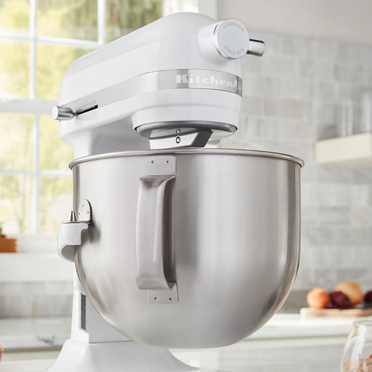 KitchenAid Stand Mixer, 7 Quart Bowl Lift, 11 Speeds in White (KSM70SKXXWH) - Image 3