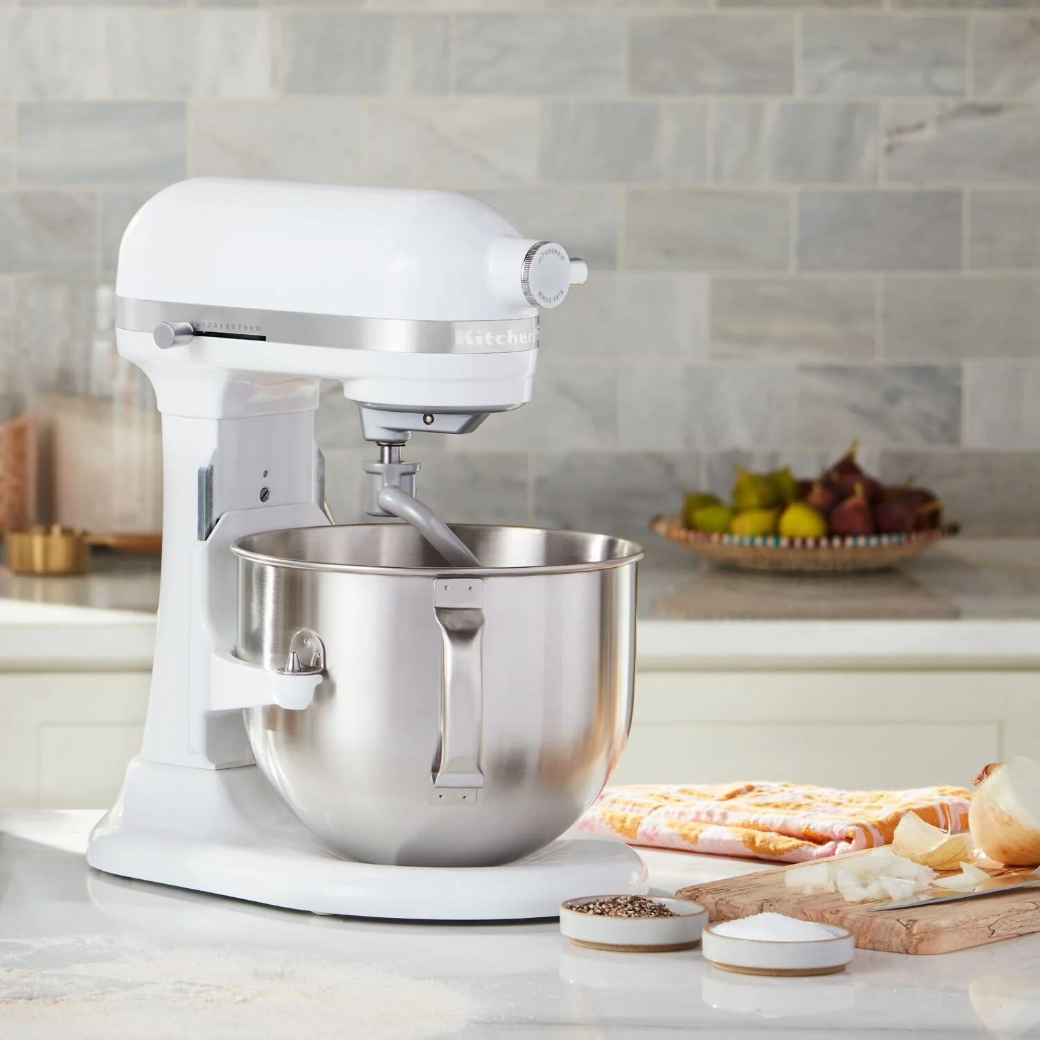 KitchenAid Stand Mixer, 7 Quart Bowl Lift, 11 Speeds in White (KSM70SKXXWH) - Image 5