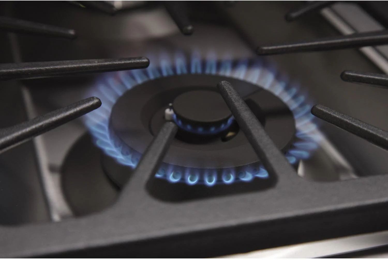 Kucht 36-Inch Propane Gas Range with Sealed Burners & 5.2 Cu. Ft. Convection Oven in Stainless Steel (KRG3618U/LP-S) - Image 9