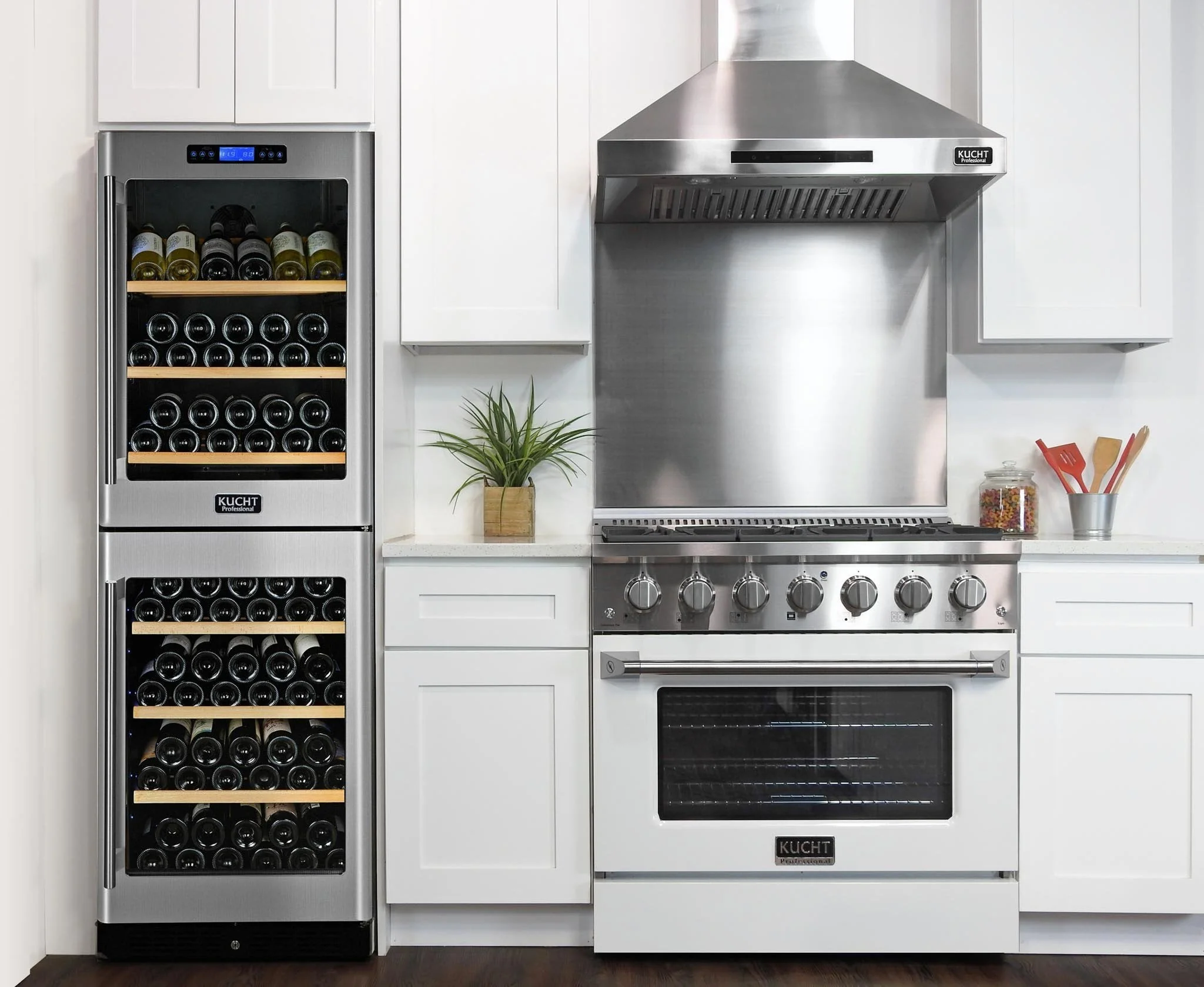 Kucht 36-Inch Propane Gas Range with Sealed Burners & 5.2 Cu. Ft. Convection Oven in White (KNG361/LP-W) - Image 4