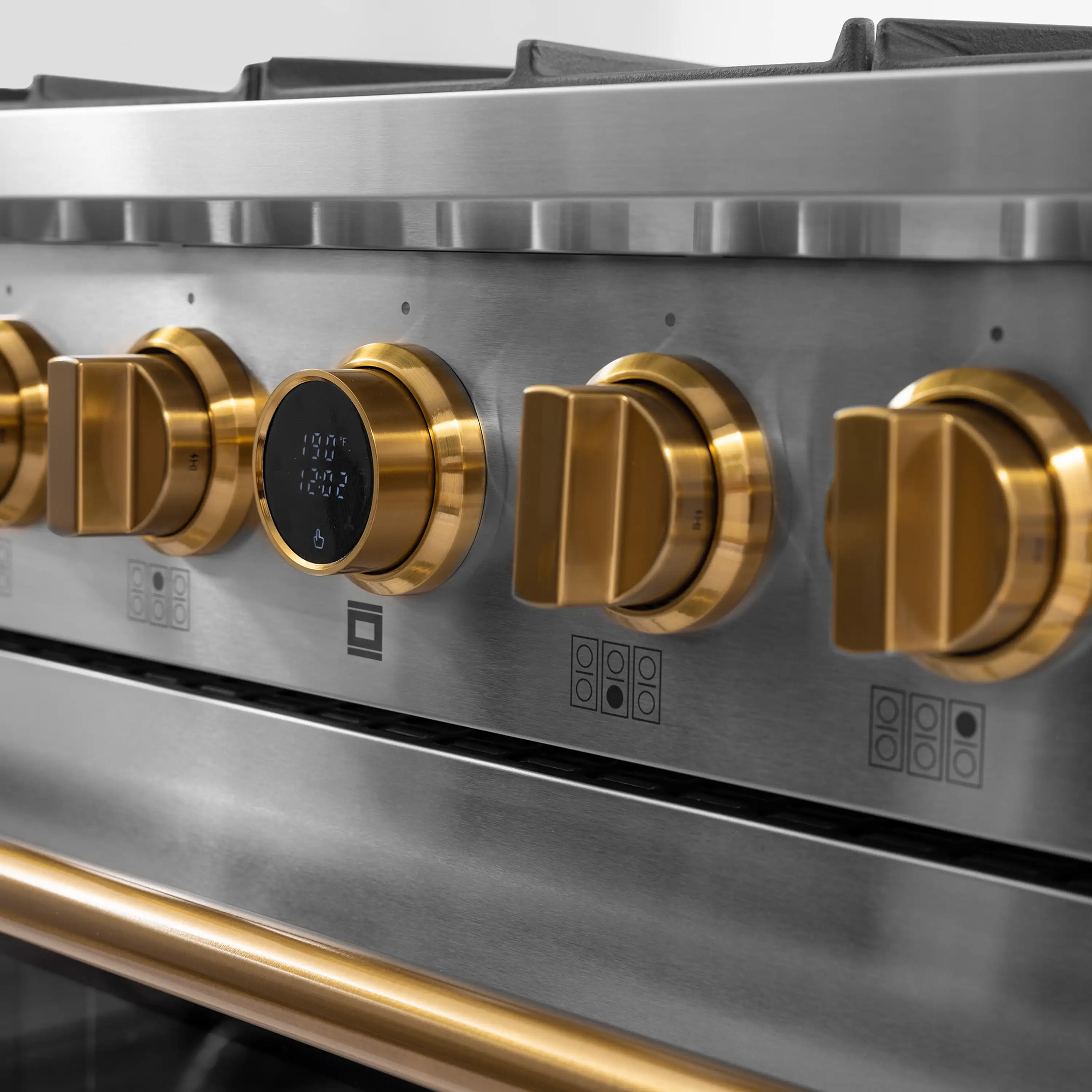 Kucht Horus 36-Inch Dual Fuel Range in Propane Gas with  5.2 cu. ft. Electric Oven & 6 Gas Burners in Stainless Steel with Gold Accents & Digital Thermostat (KXP36-GL/LP) - Image 9