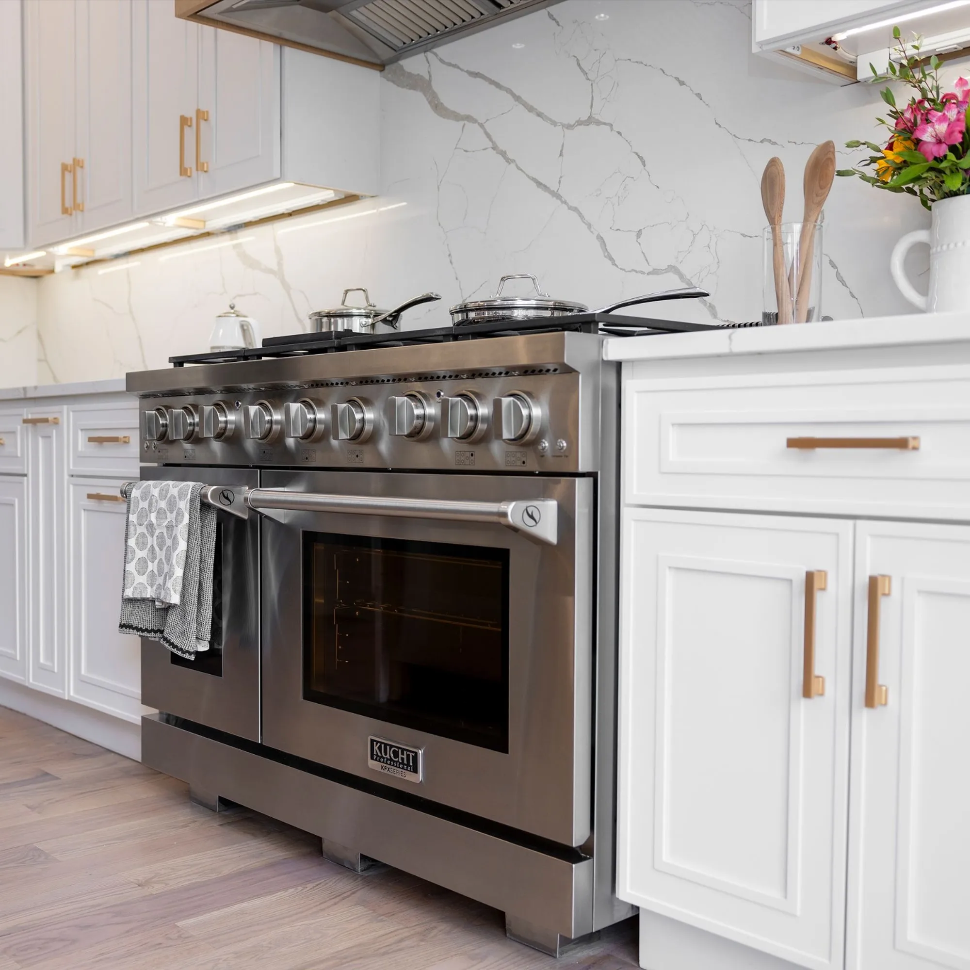 Kucht Professional 48-Inch 6.7 cu. ft. Propane Gas Range in Stainless Steel with True Simmer Burners (KFX4800X/LP-S) - Image 4