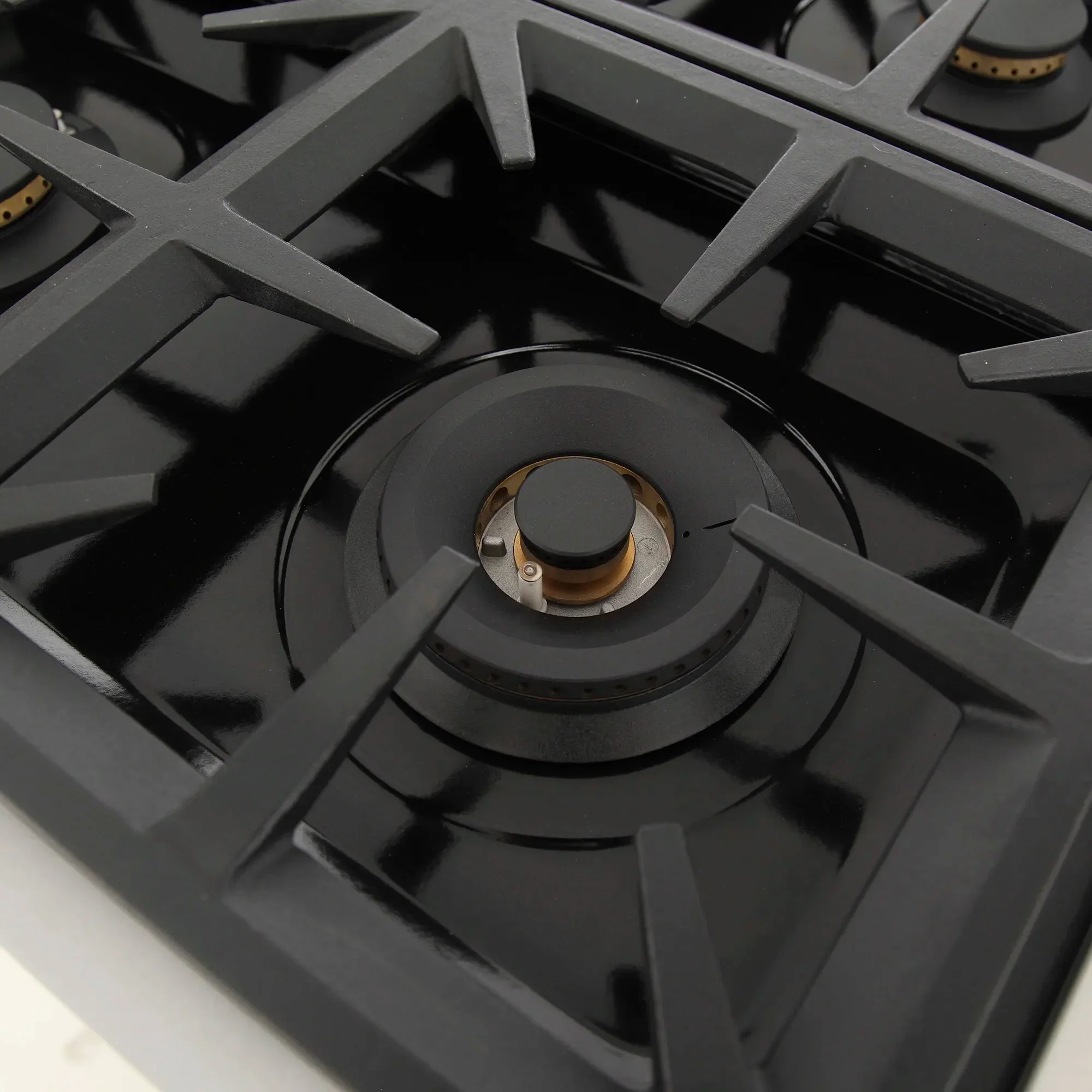 Kucht Professional 48-Inch 6.7 cu. ft. Propane Gas Range in White with True Simmer Burners (KFX4800X/LP-W) - Image 12