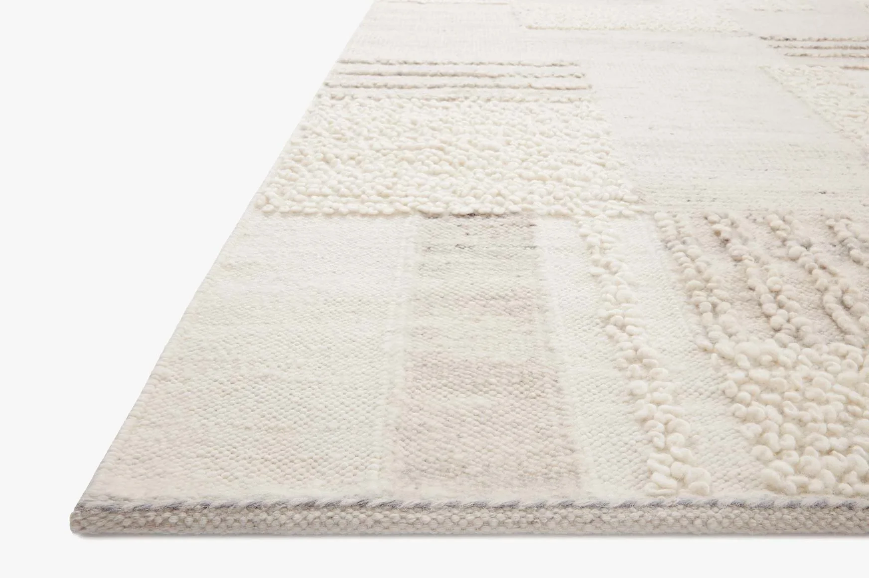 Loloi Accent Rug 4' x 6' in Ivory and Pebble (MAN-01) - Image 5