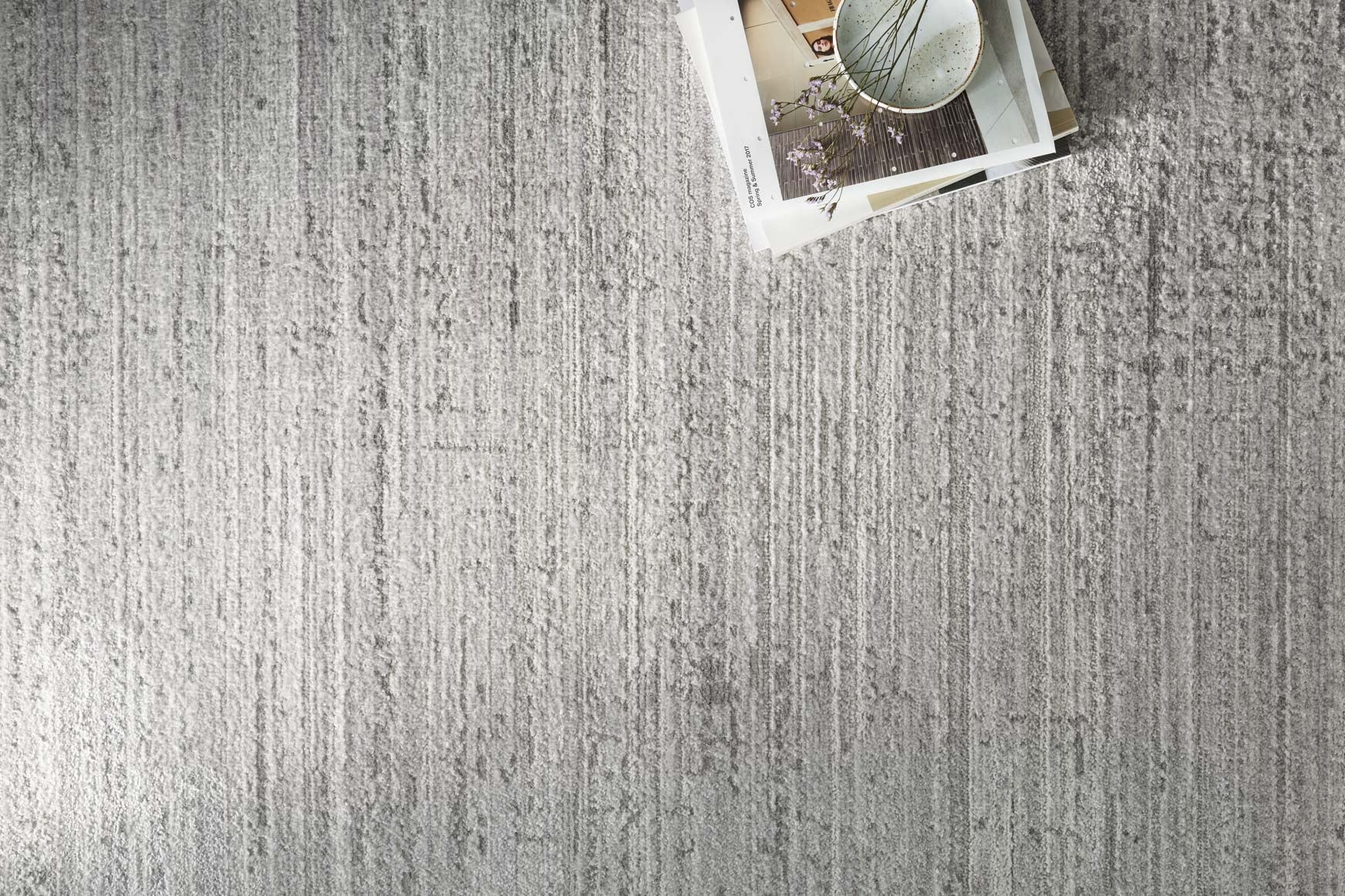 Loloi Arden Contemporary in Silver and Grey 2' 6" x 8' Runner Rug (ARD-02) - Image 2