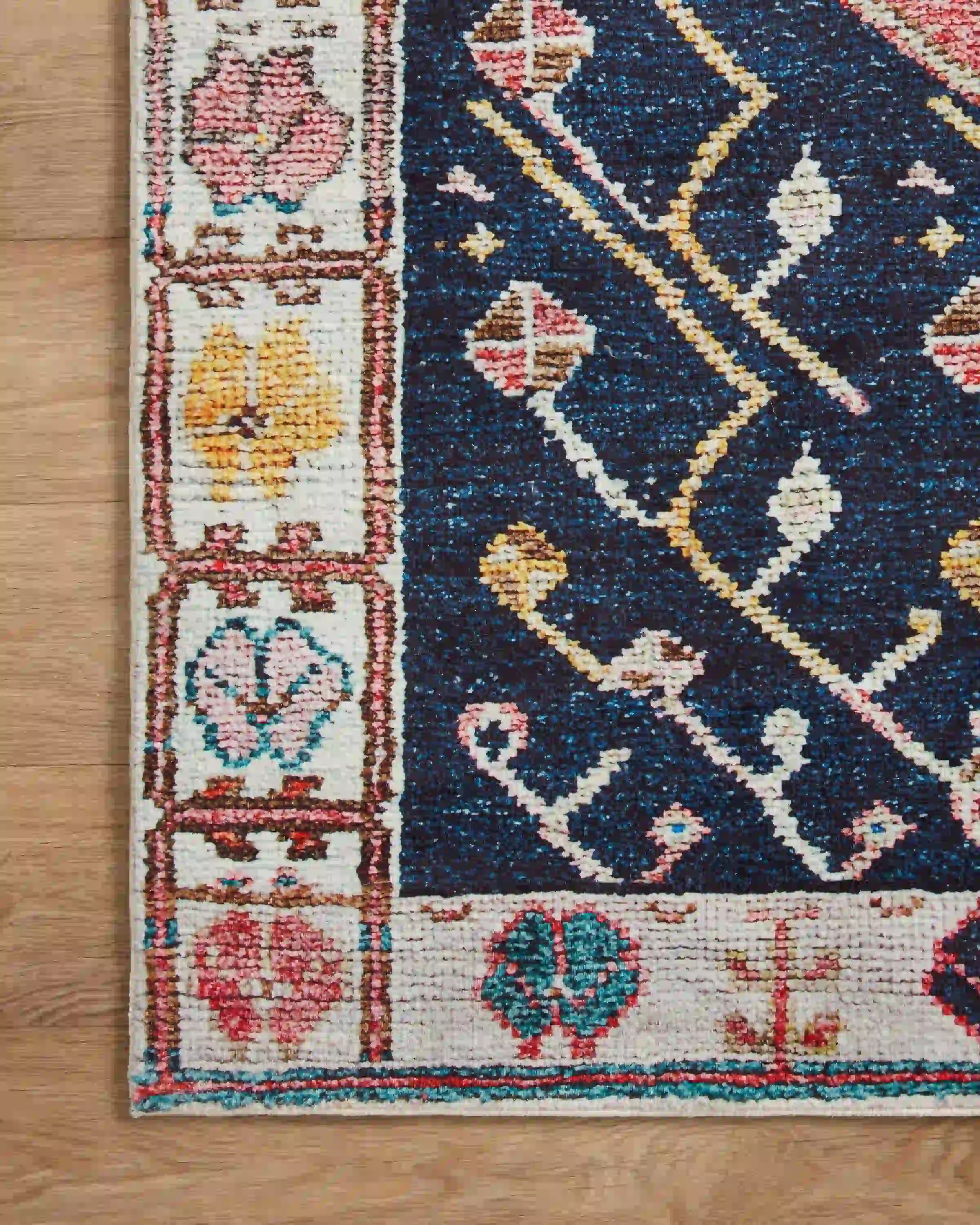 Loloi Fiona Contemporary Rust and Navy 7' 6" x 9' 6" Area Rug - Image 4