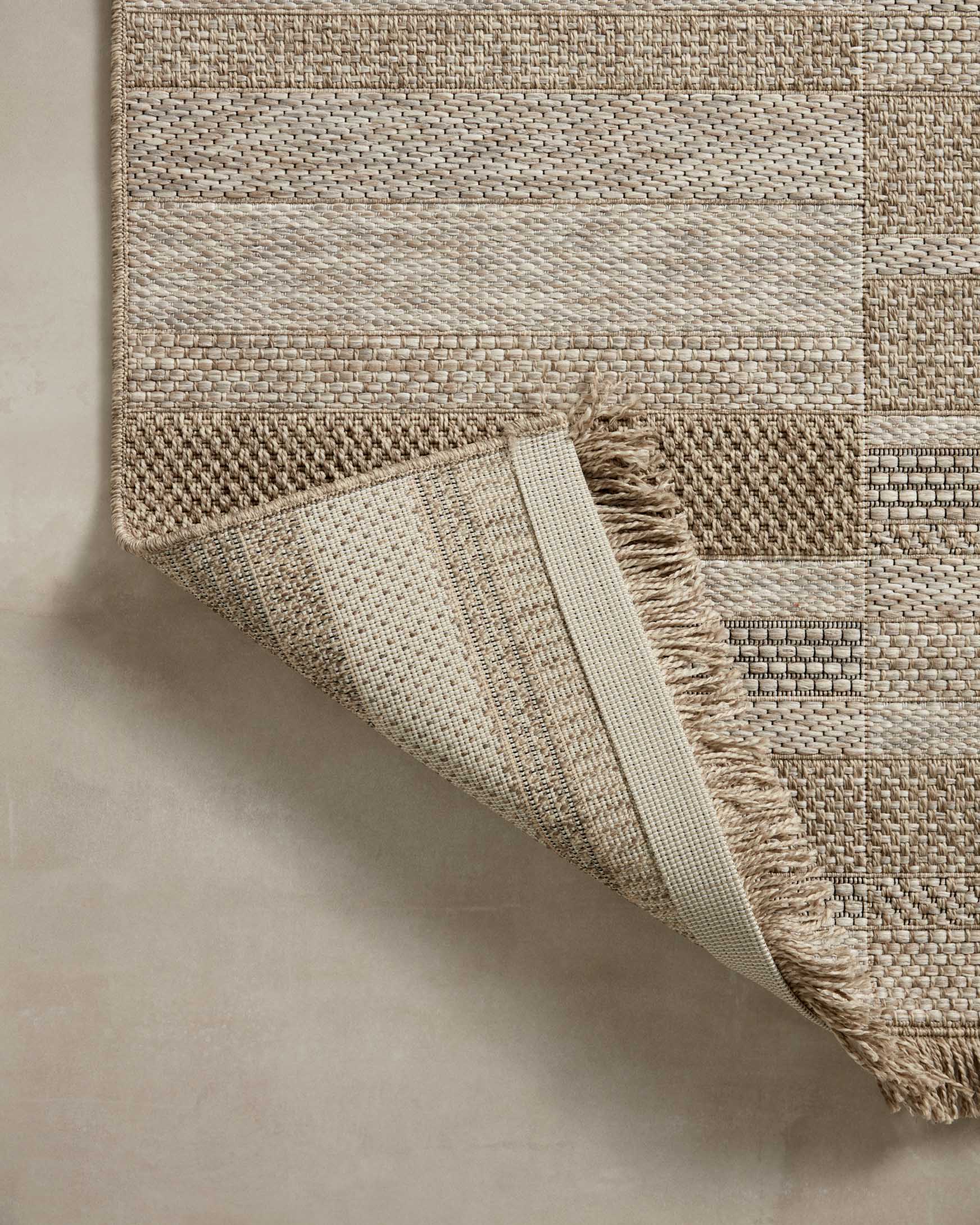 Loloi II Accent Rug 2' 3" x 3' 9" in Natural (DAW-03) - Image 5