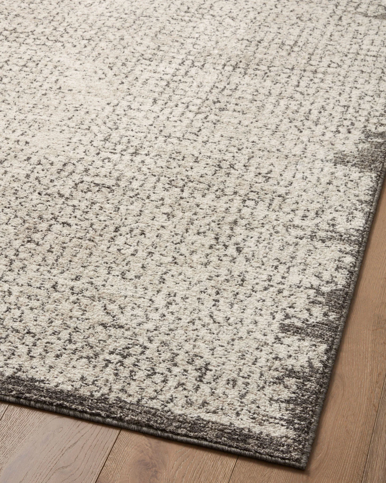 Loloi II Accent Rug 2' 7" x 4' in Ivory and Stone (DAR-04) - Image 7