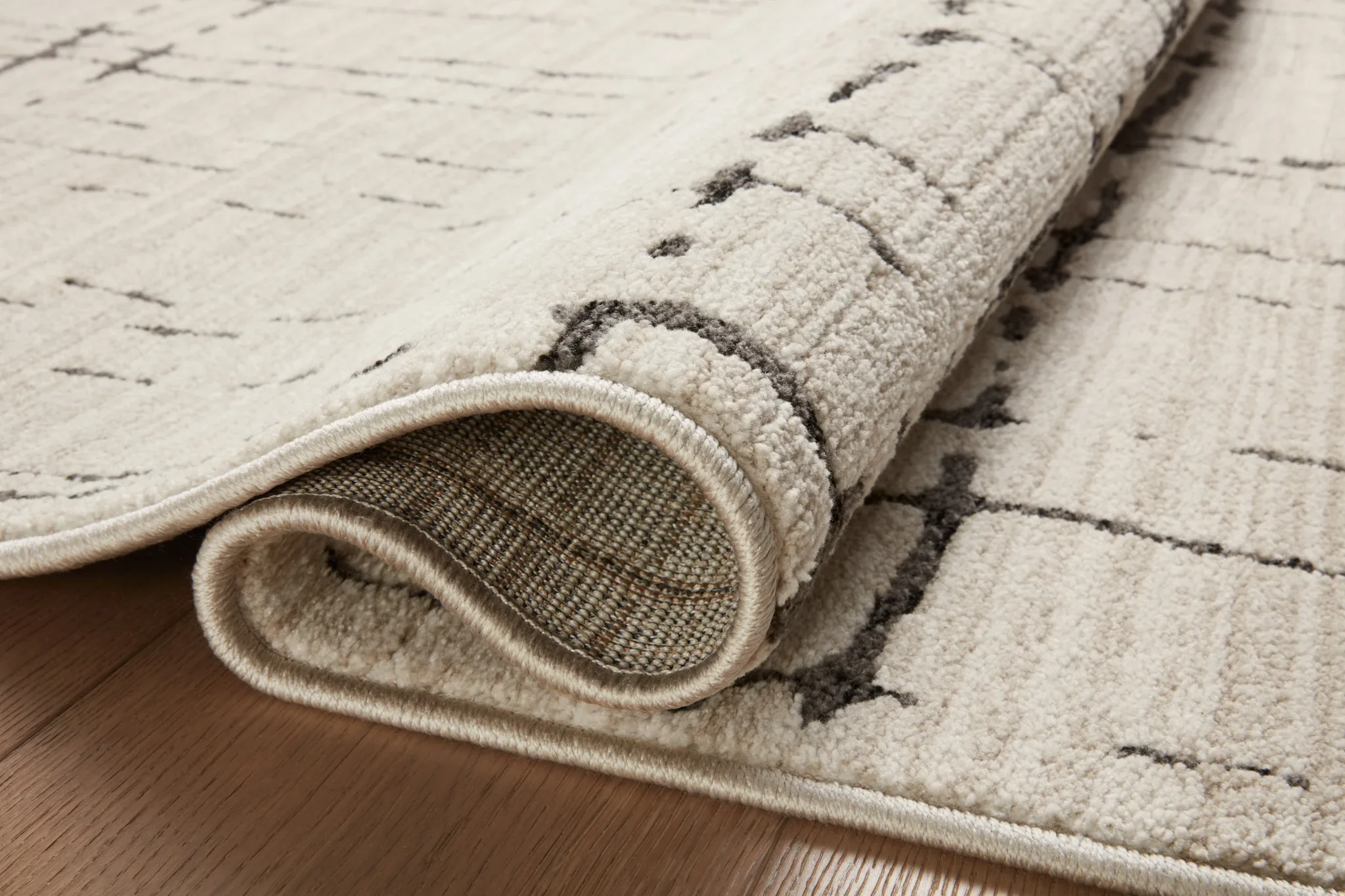 Loloi II Area Rug 7'10" x 10' in Sand and Dk. Gray (DAR-06) - Image 4