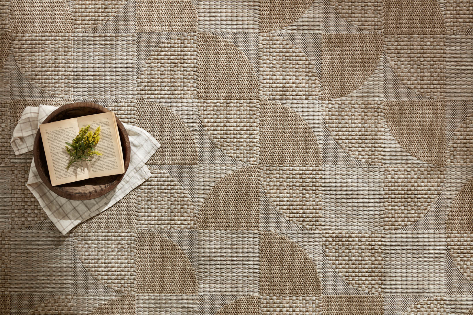 Loloi II Area Round Rug 7'8" x 7'8" in Natural (DAW-08) - Image 3