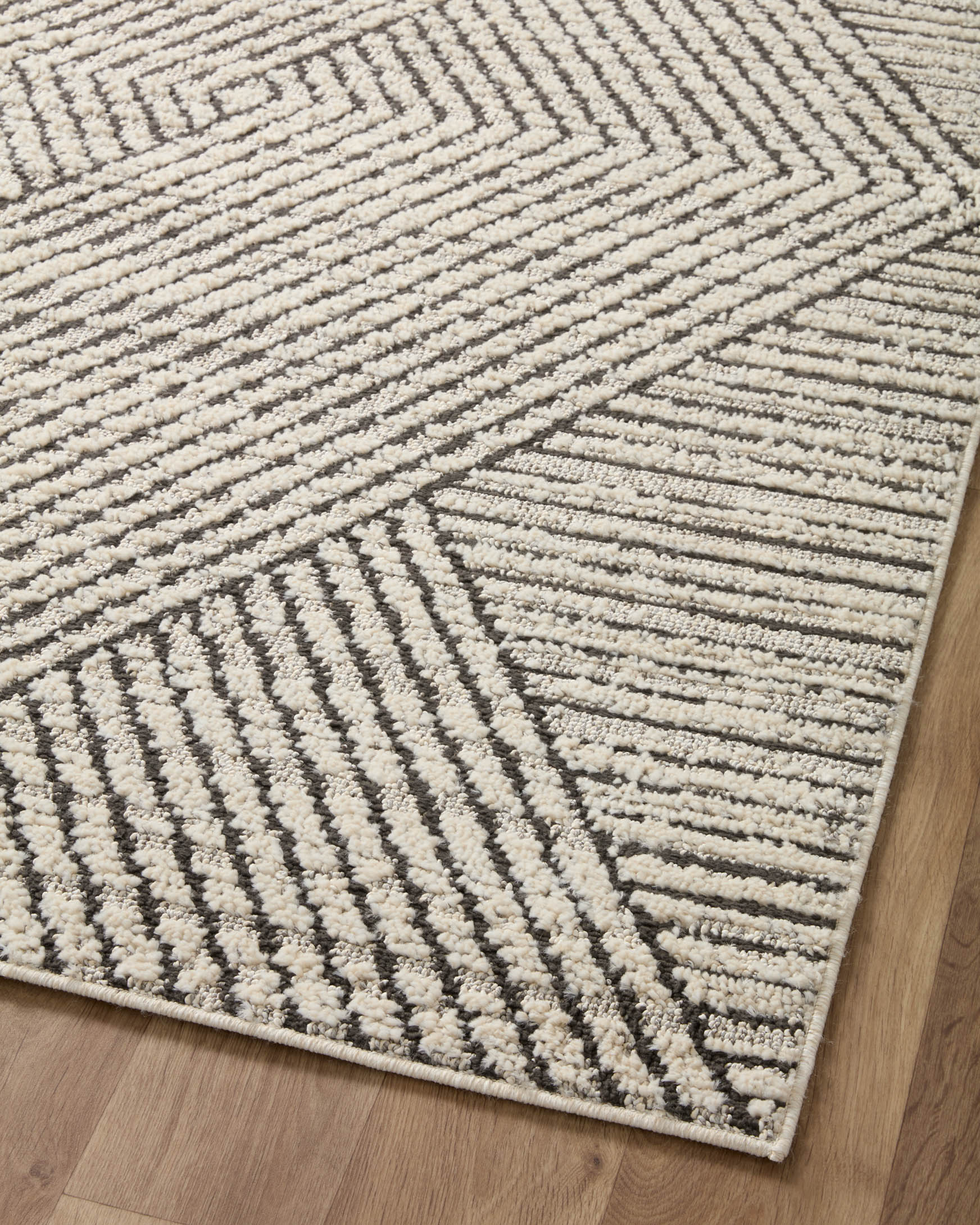 Loloi II Fabian Transitional Ivory and Charcoal 2' 7" x 7' 6" Runner Rug - Image 7