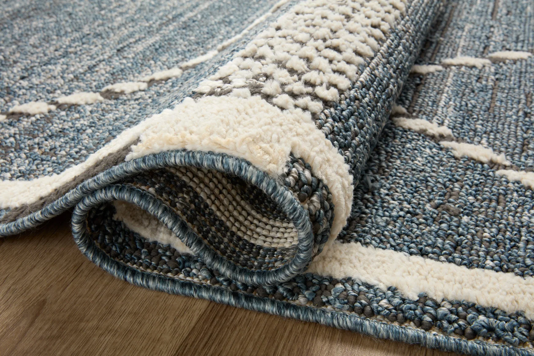 Loloi II Fabian Transitional Denim and Charcoal 6' 7" x 9' 2" Area Rug - Image 4