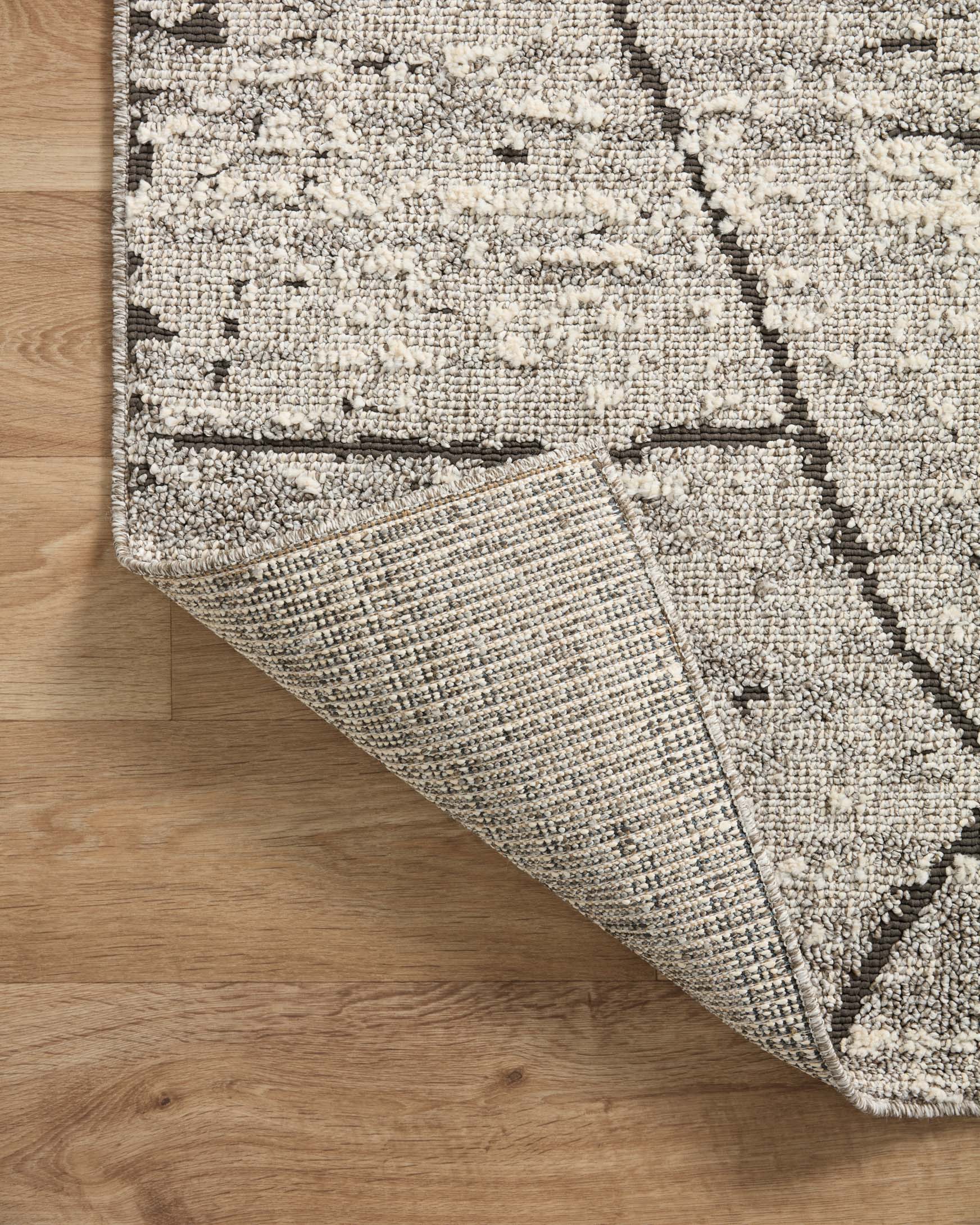 Loloi II Fabian Transitional Grey and Charcoal 5' 3" x 7' 6" Area Rug - Image 6