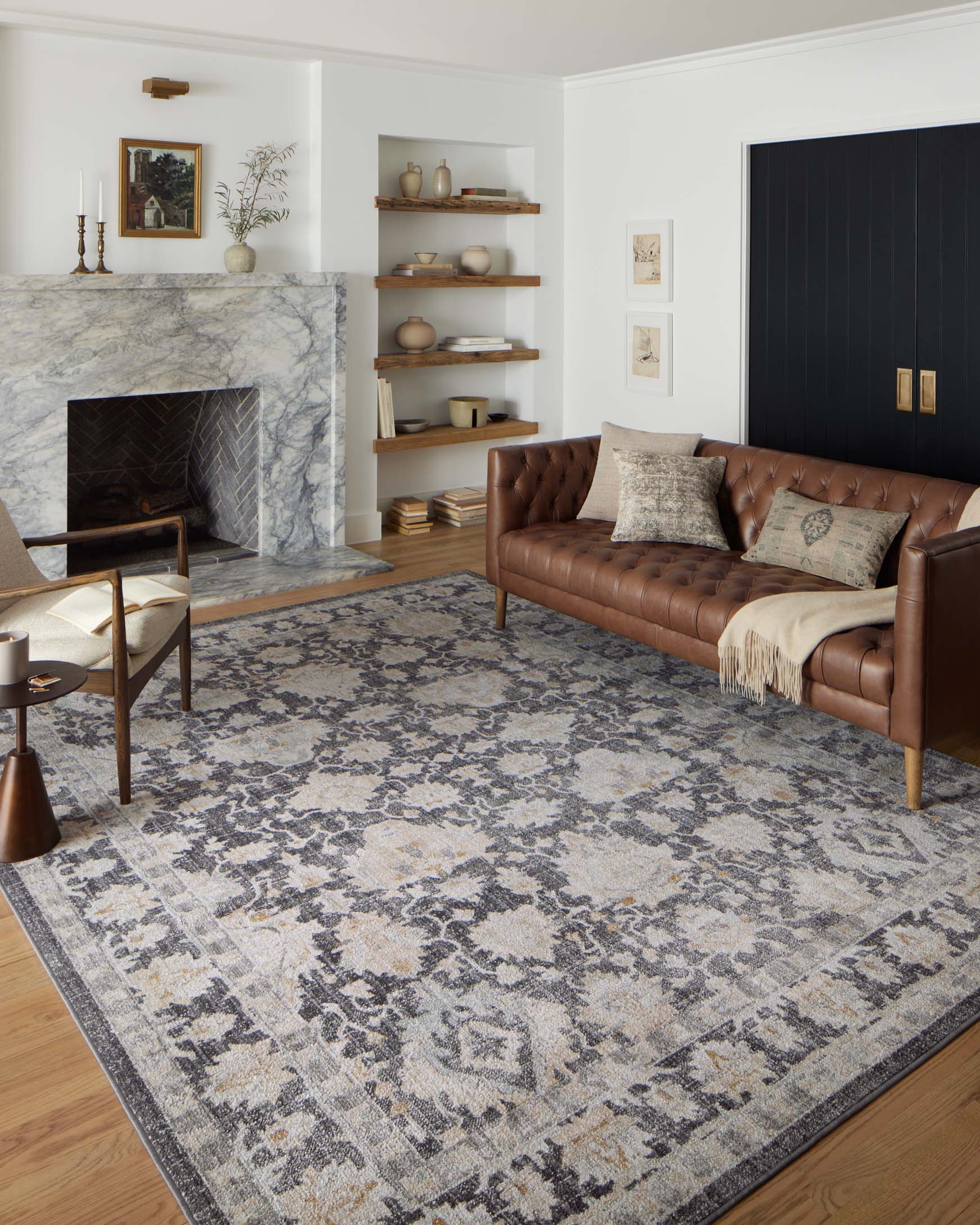 Loloi II Runner Rug 2' 6" x 7' 9" in Charcoal and Natural (MON-05) - Image 2