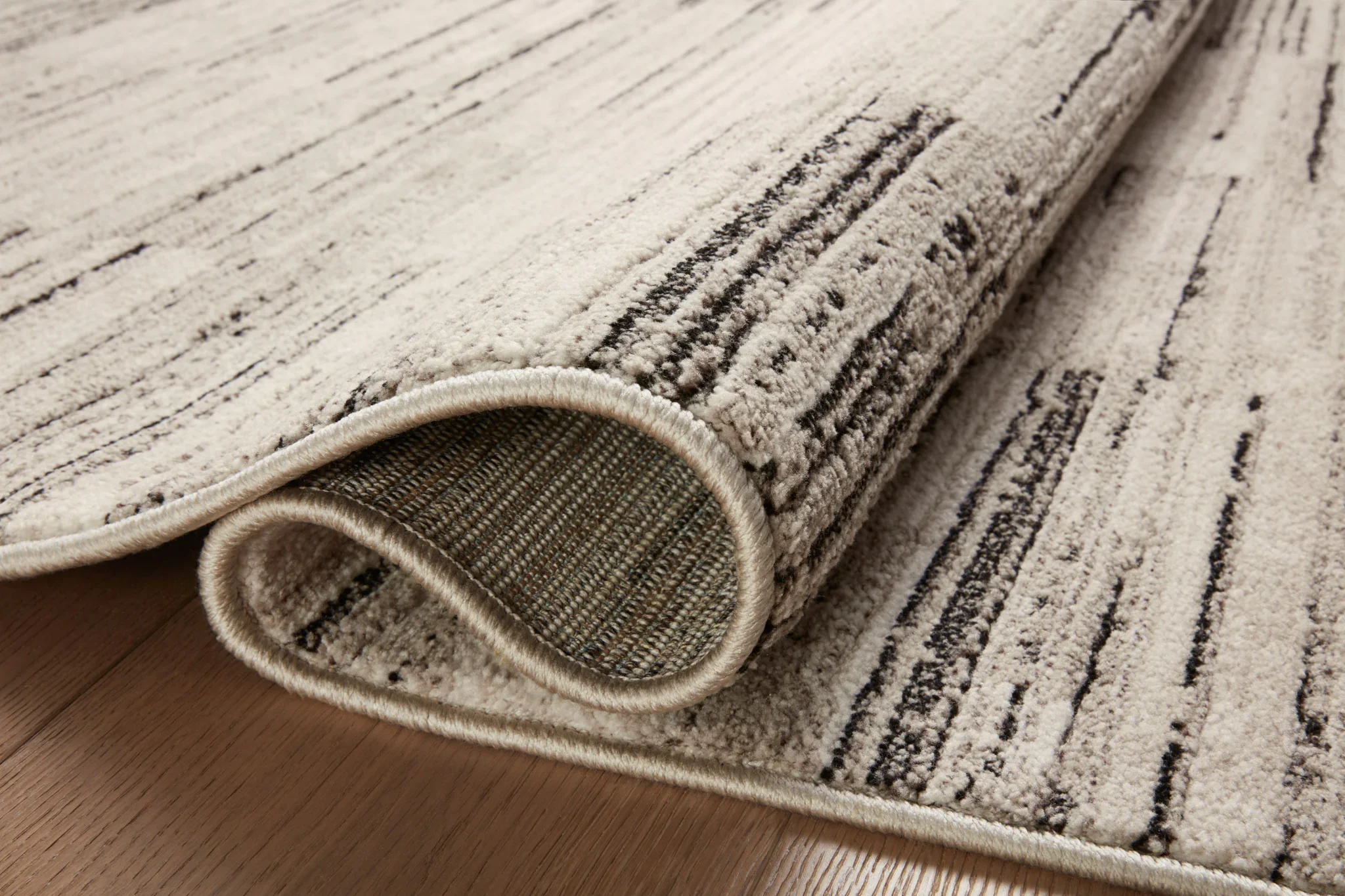 Loloi II Runner Rug 2' 7" x 12' in Charcoal and Sand (DAR-01) - Image 4