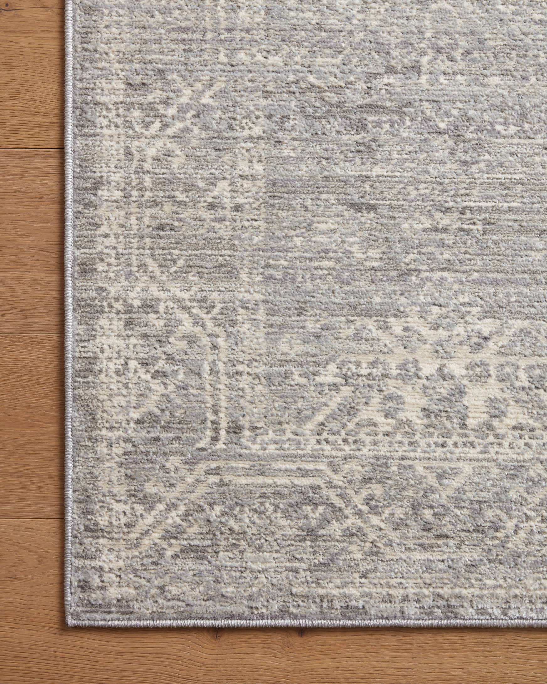 Loloi Indra Contemporary in Silver and Ivory 3' 7" x 5' 7" Accent Rug (INA-02) - Image 3