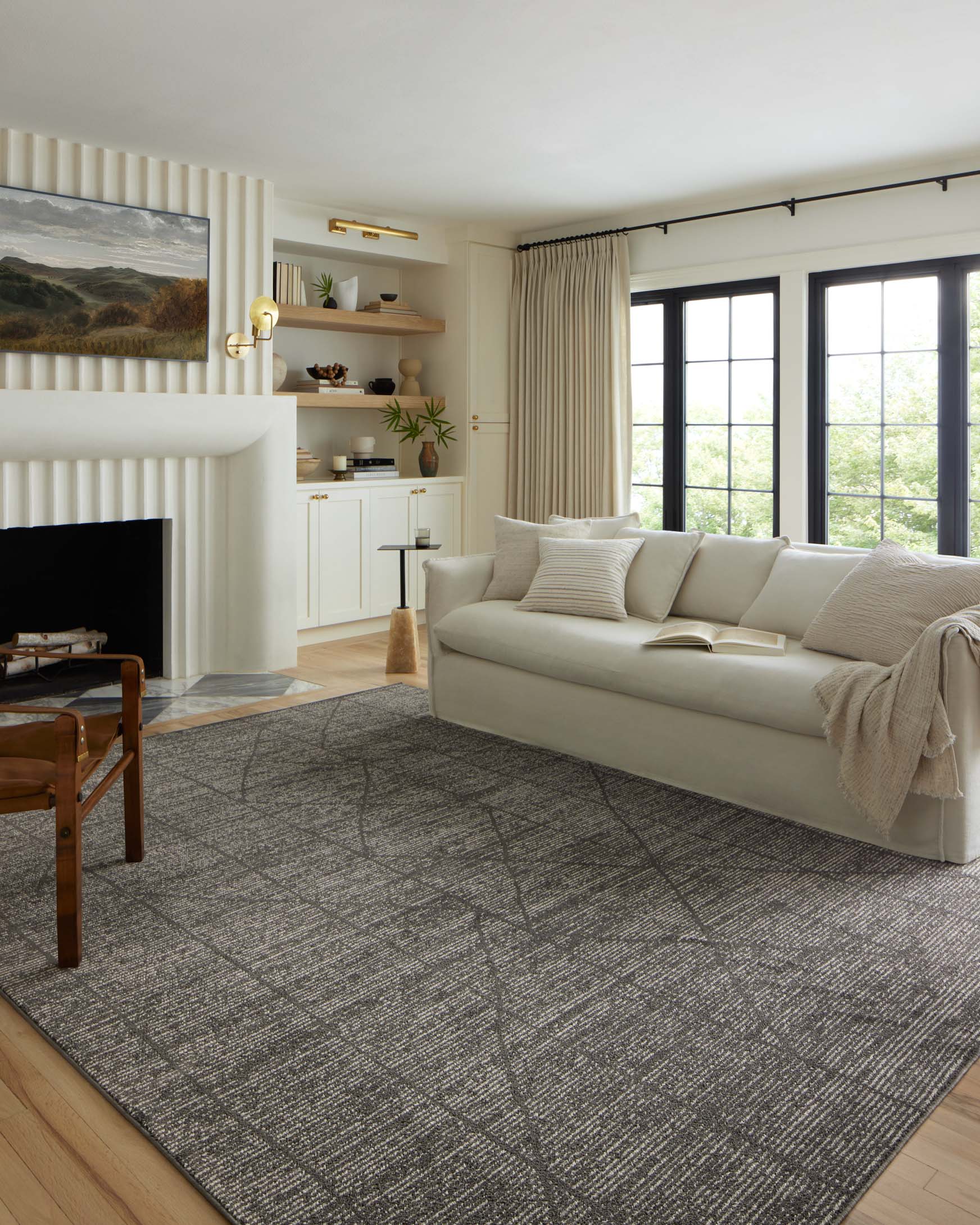 Loloi Kamala Transitional in Charcoal and Ivory 4' x 6' Accent Rug (KAM-06) - Image 2