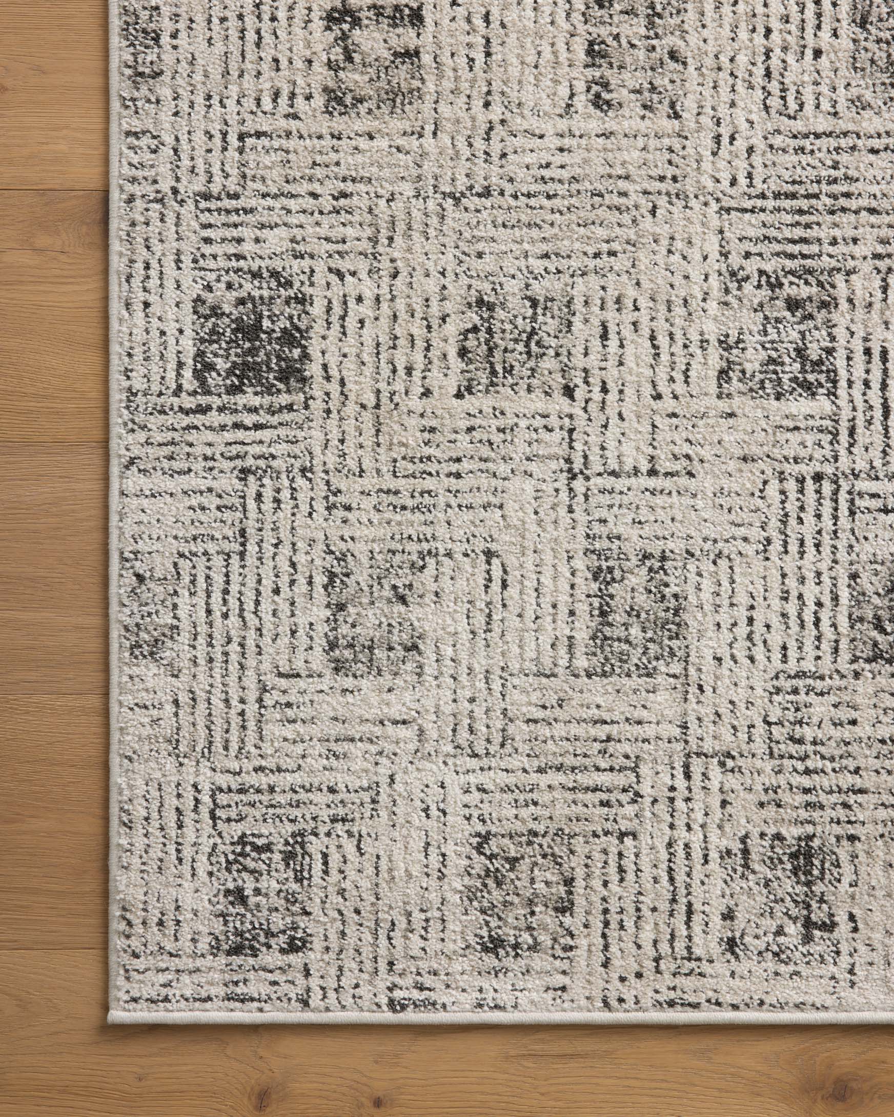 Loloi Kamala Transitional in Grey and Graphite 18" x 18" Sample Rug (KAM-01) - Image 5
