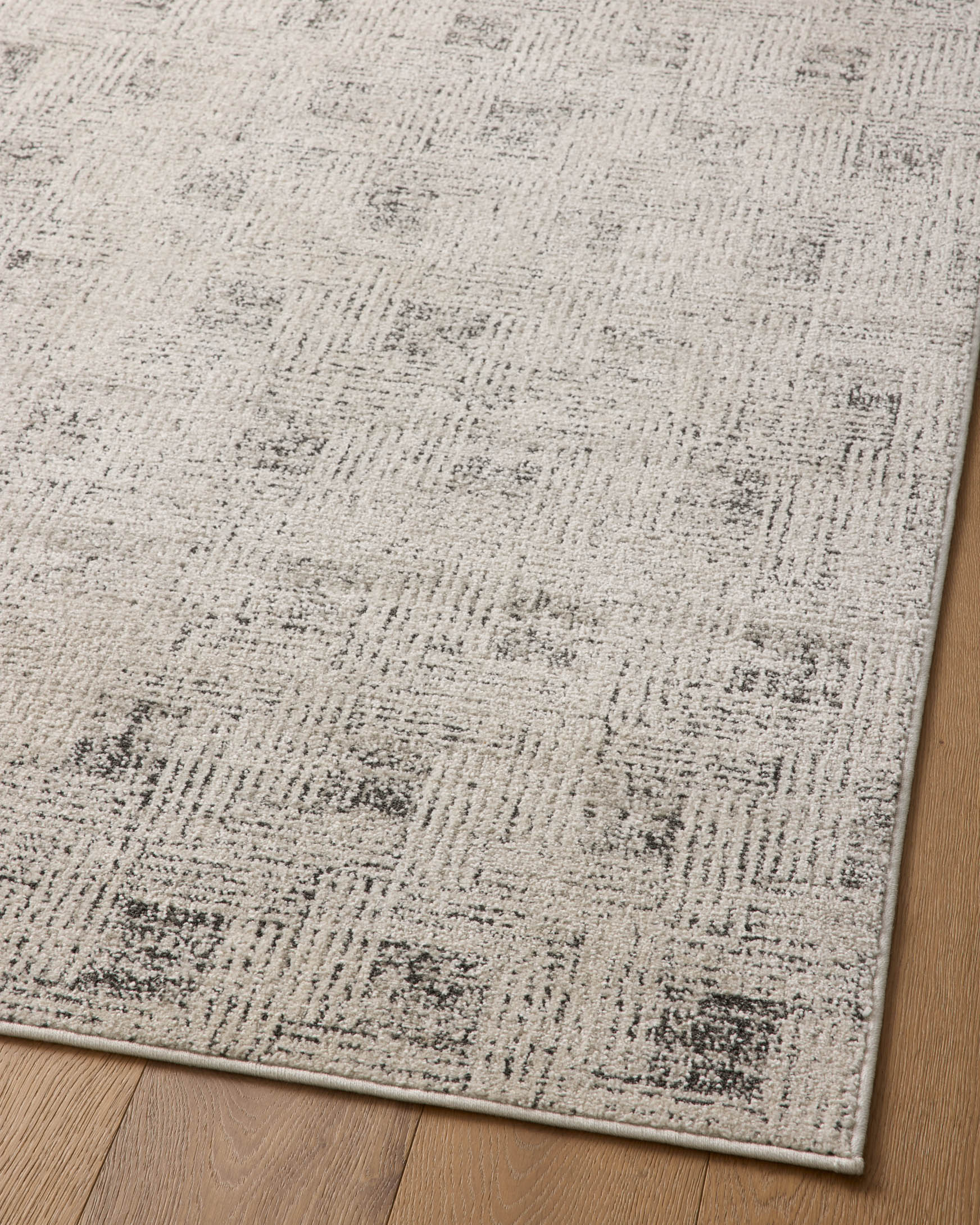 Loloi Kamala Transitional in Grey and Graphite 2' 7" x 10' Runner Rug (KAM-01) - Image 7