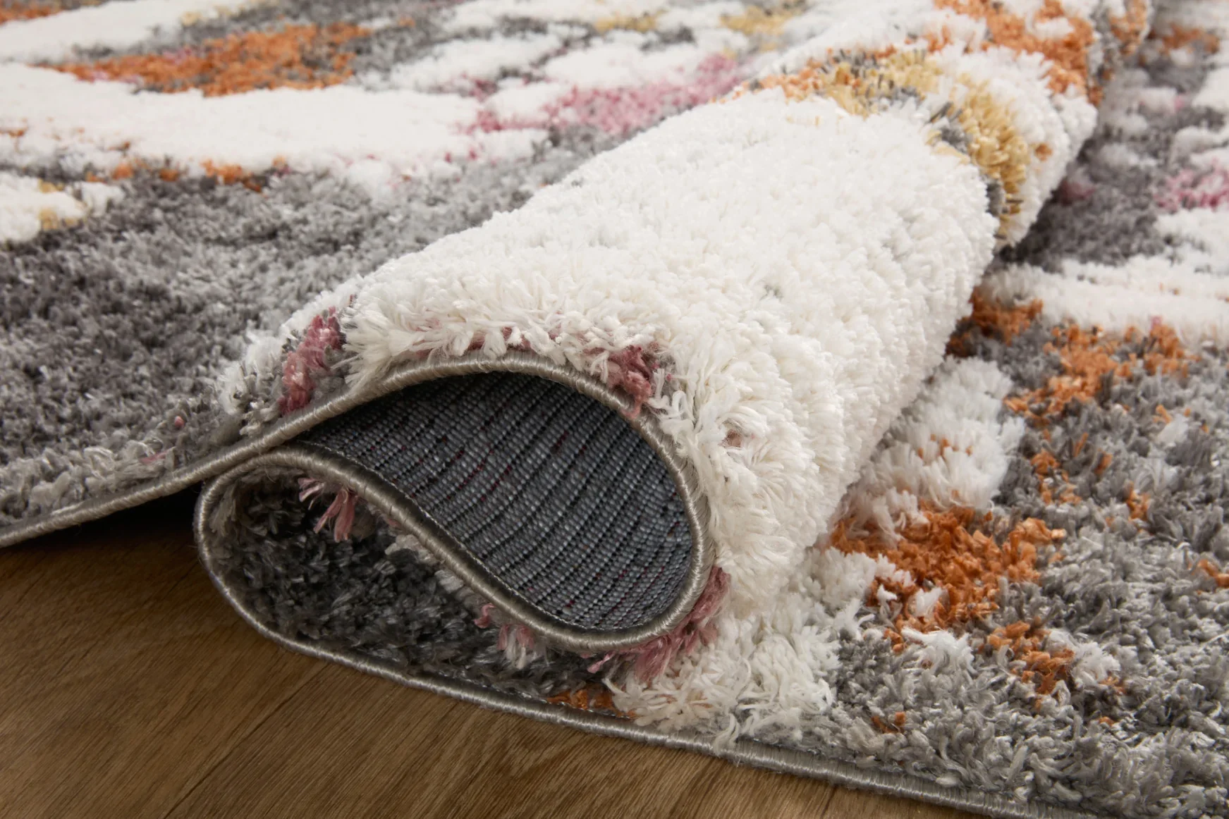 Loloi Levitt Shags in Grey 2' 3" x 4' Accent Rug (LEV-04) - Image 4