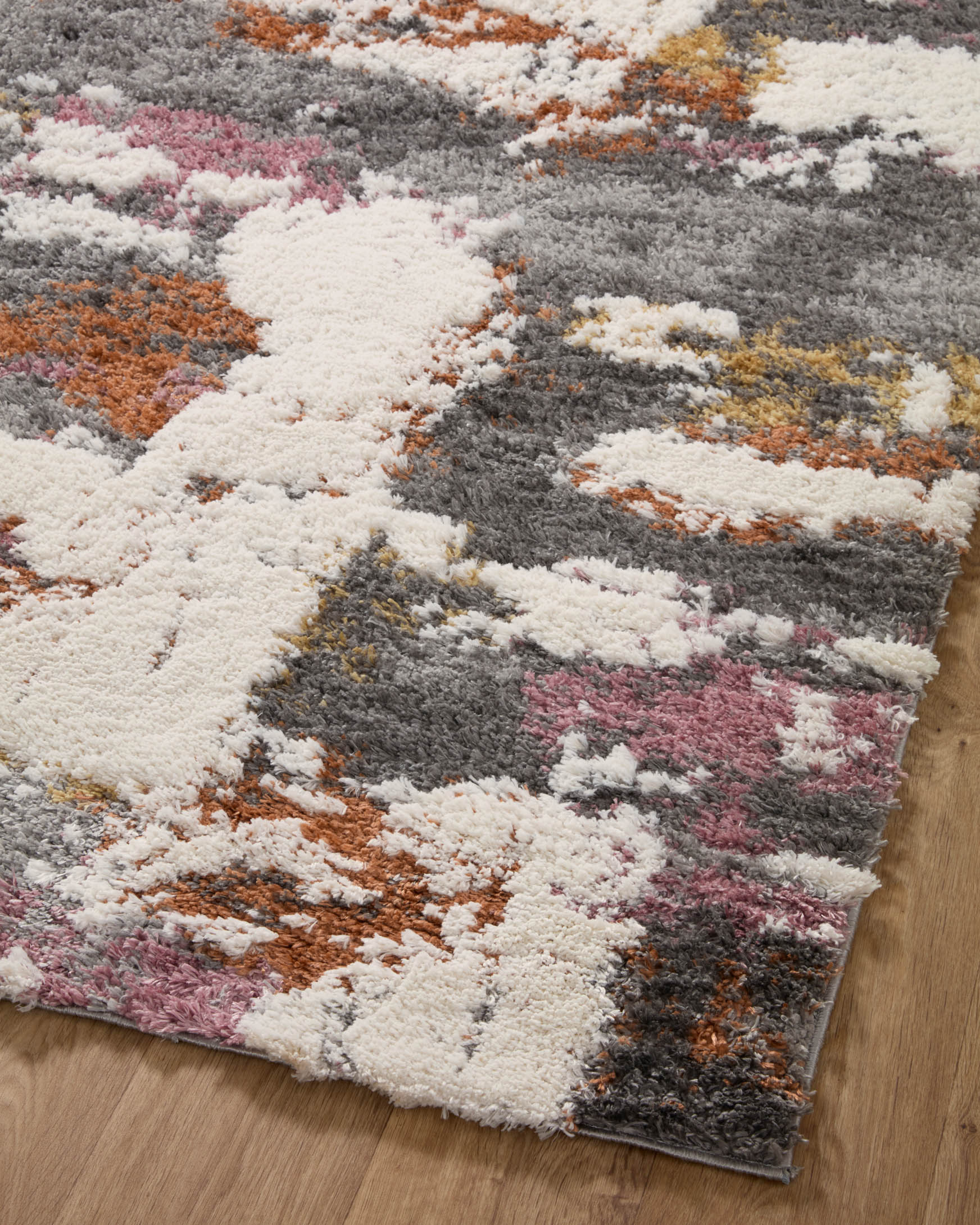 Loloi Levitt Shags in Grey 2' 3" x 4' Accent Rug (LEV-04) - Image 7