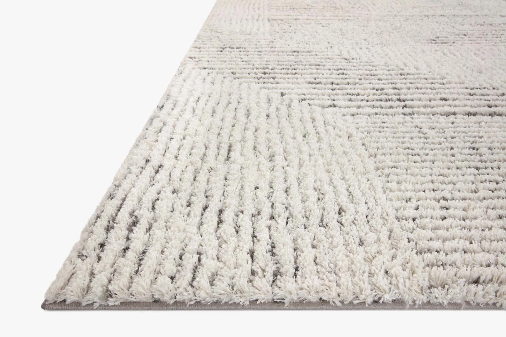Loloi Levitt Shags in Ivory and Grey 2' 7" x 7' 6" Runner Rug (LEV-02) - Image 4