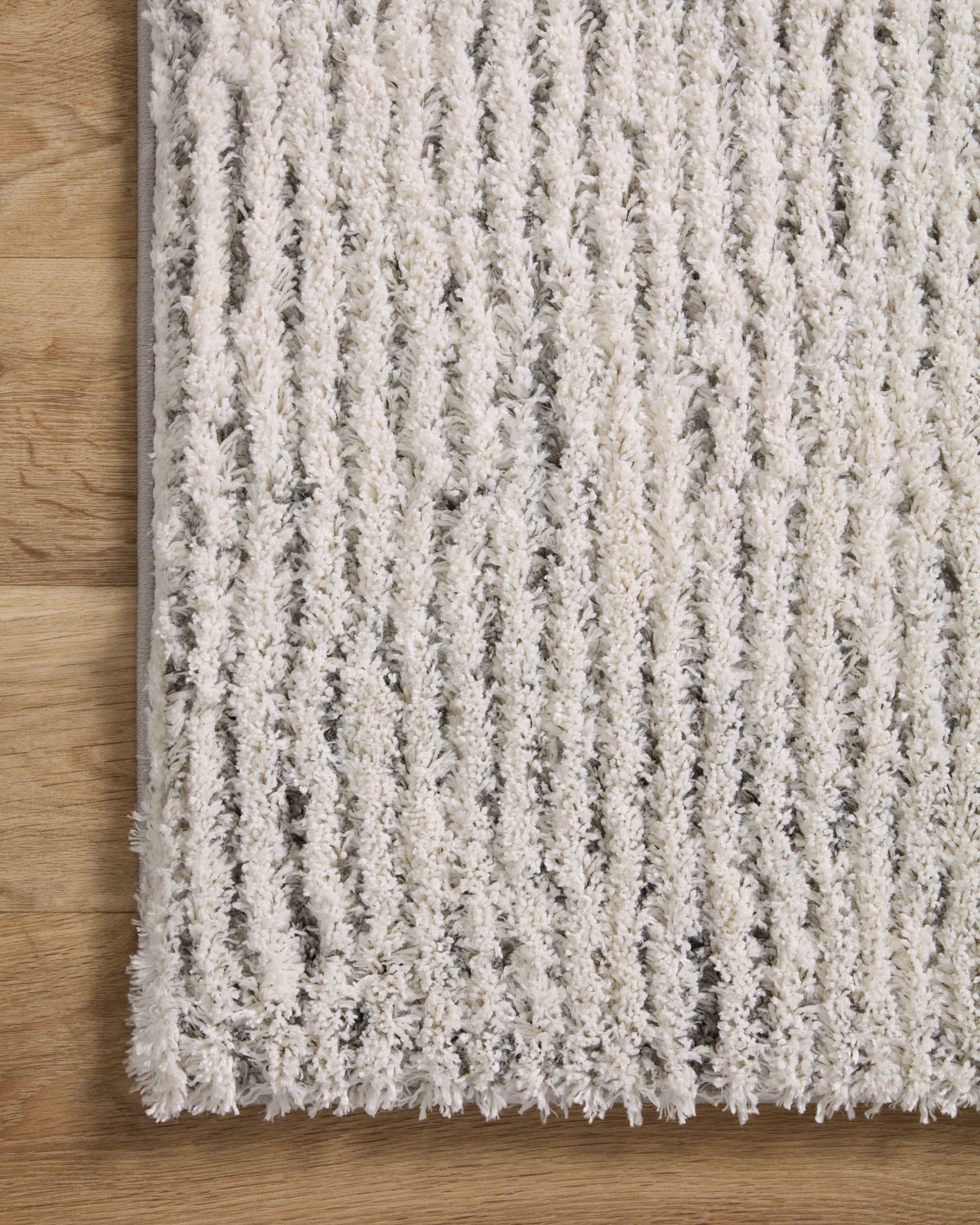 Loloi Levitt Shags in Ivory and Grey 9' 3" x 13' Area Rug (LEV-02) - Image 6