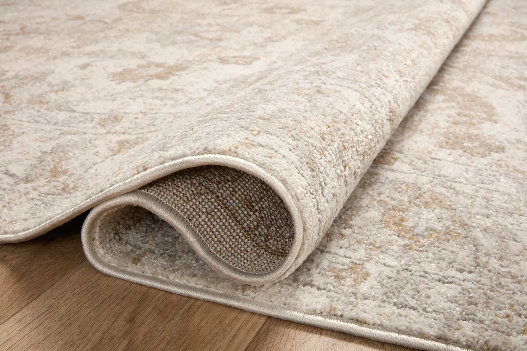 Loloi Odette Traditional in Ivory and Beige 7'10" x 7'10" Round Area Rug (ODT-03) - Image 4