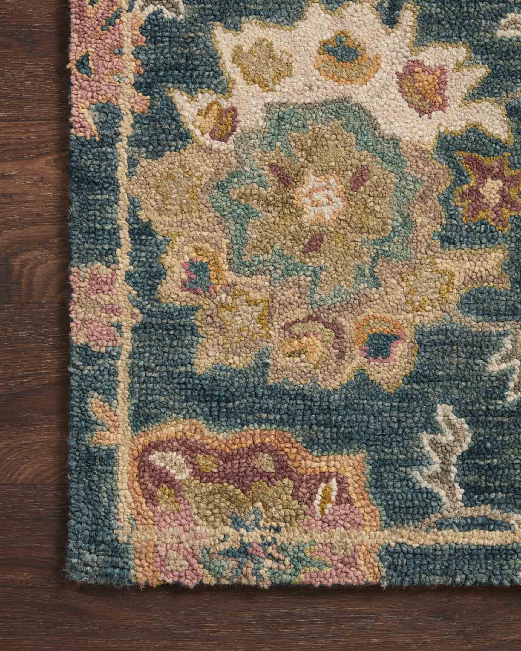 Loloi Padma Transitional Navy 2' 3" x 3' 9" Accent Rug - Image 3