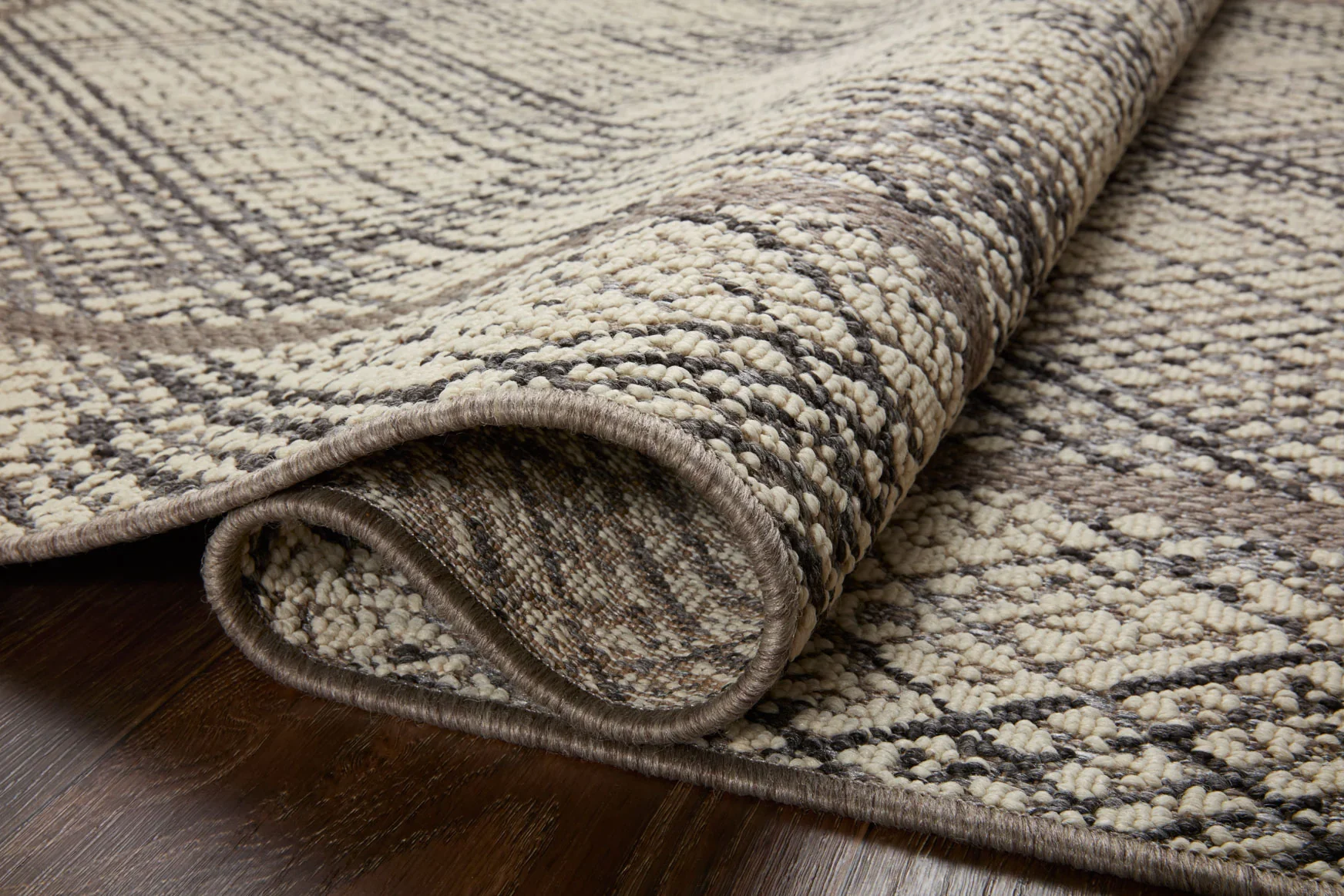 Loloi Rainier Indoor/Outdoor in Ivory and Charcoal 3'11" x 5'11" Accent Rug (RAI-10) - Image 4