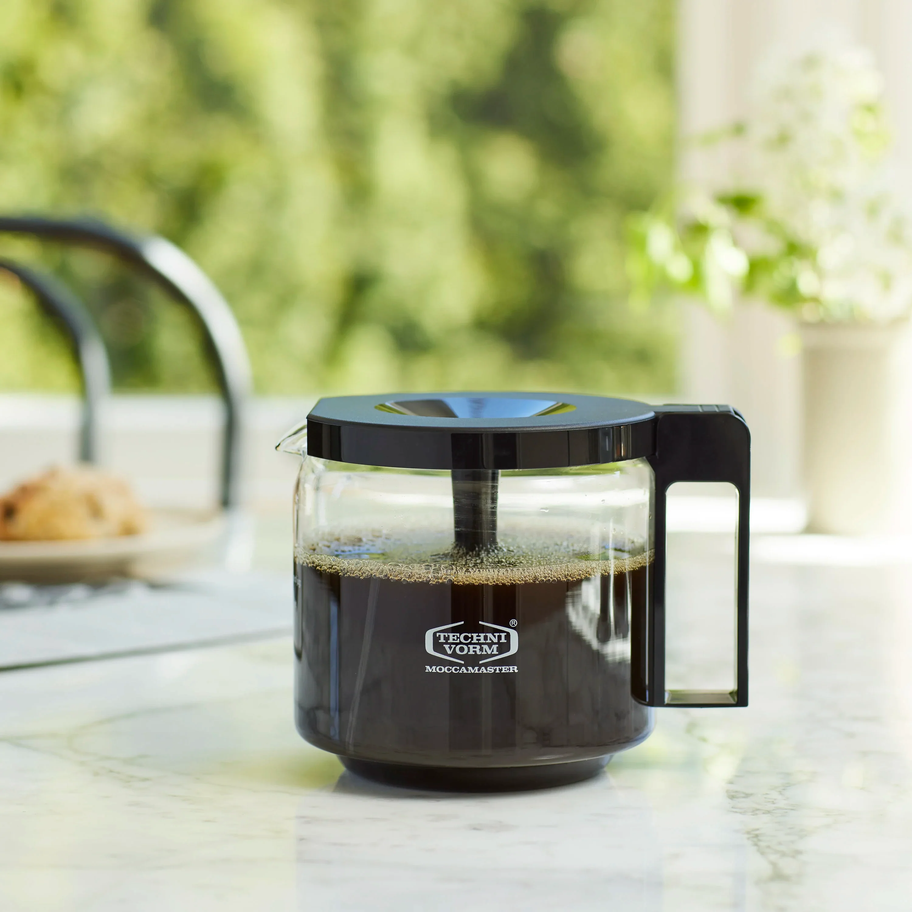 Moccamaster Glass Carafe for KBG, KBGV Select Models, 1.25 L, 40 Oz, 10-Cups (89830) - Image 2