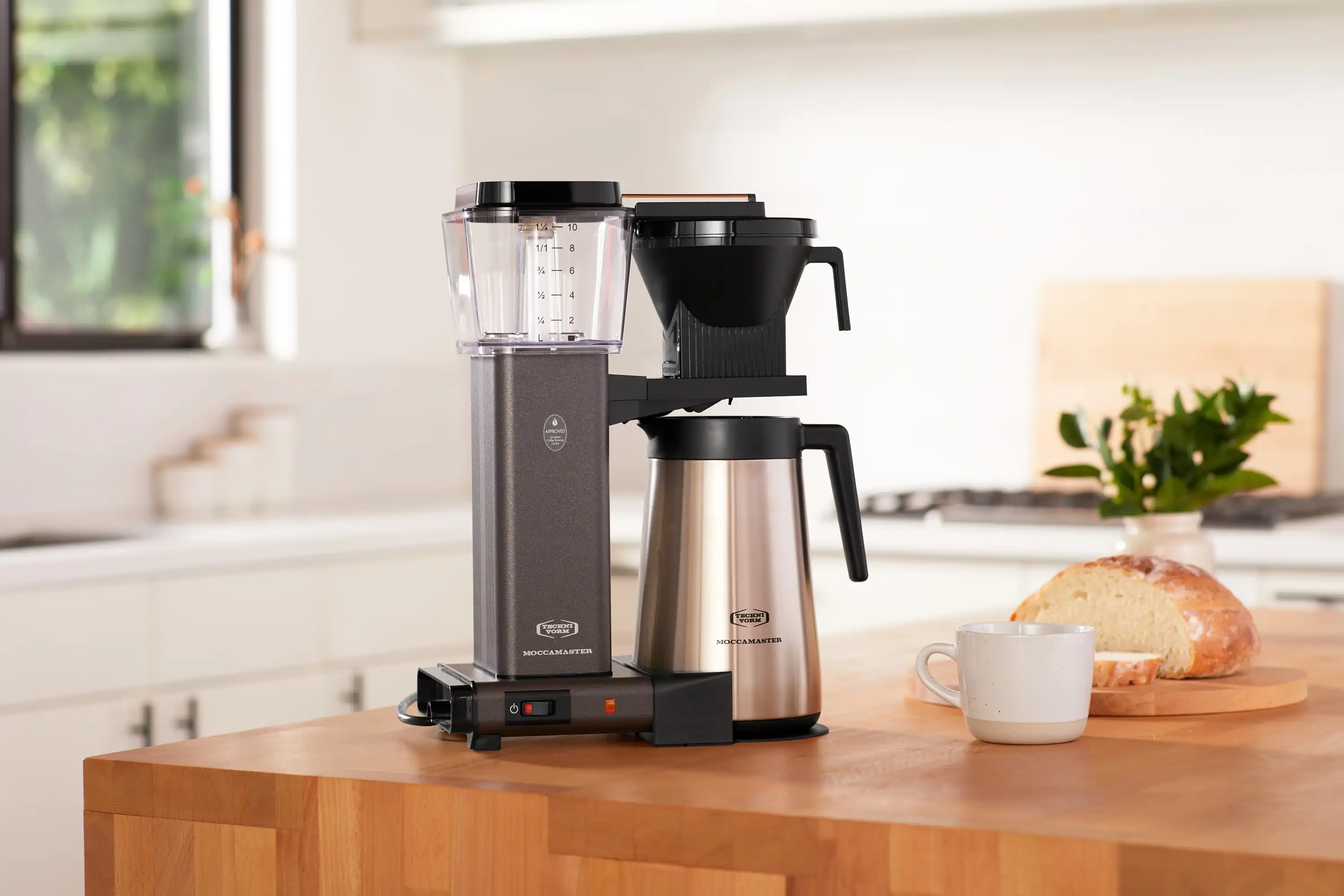 Moccamaster KBGT Thermal Carafe 10-Cup Coffee Maker in Stone Grey with Automatic Drip-Stop, 40 Ounce, 1.25L (79317) - Image 2