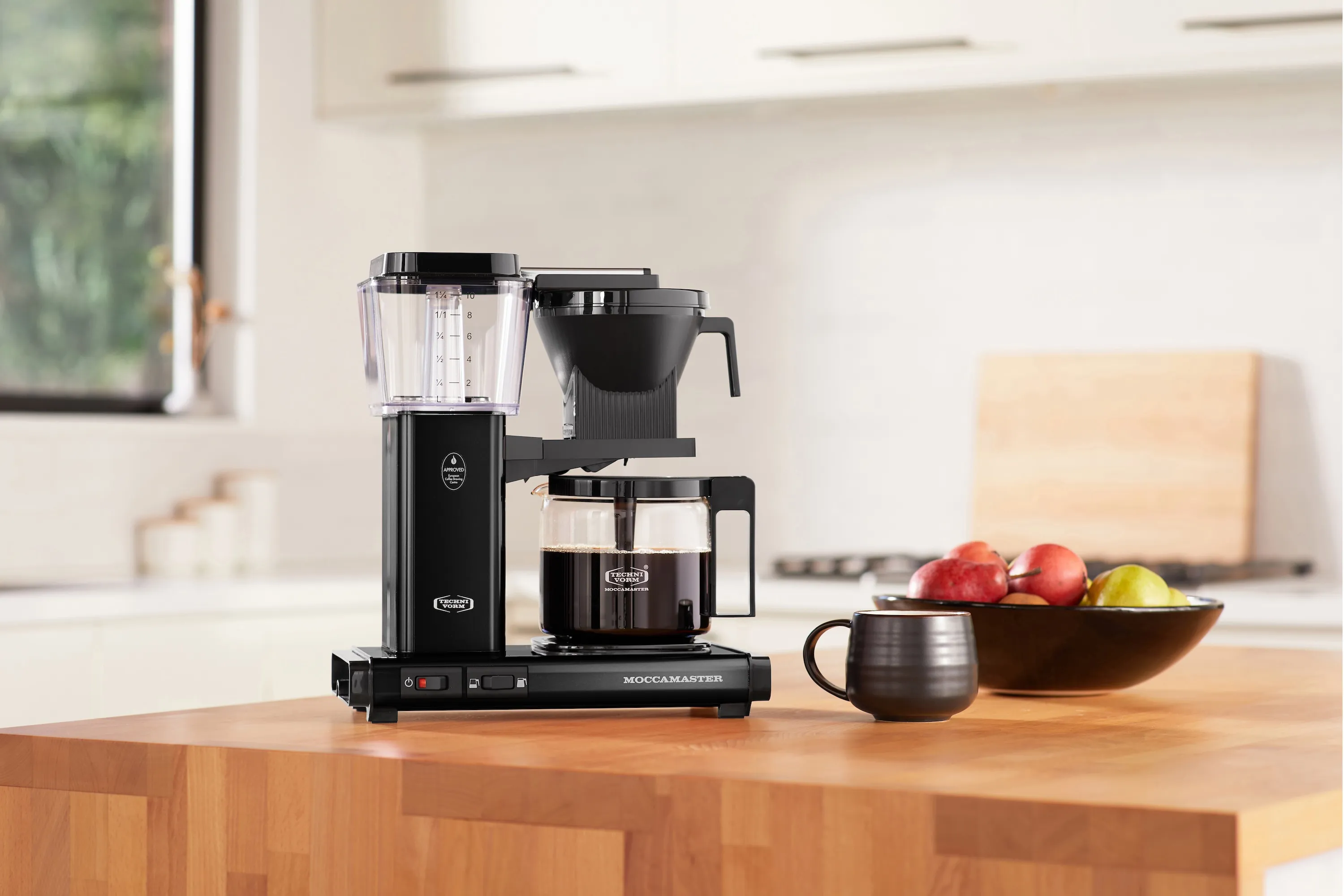Moccamaster KBGV Select Glass Carafe 10-Cup Coffee Maker in Black with Automatic Drip-Stop, 40 Ounce, 1.25L (53937) - Image 3