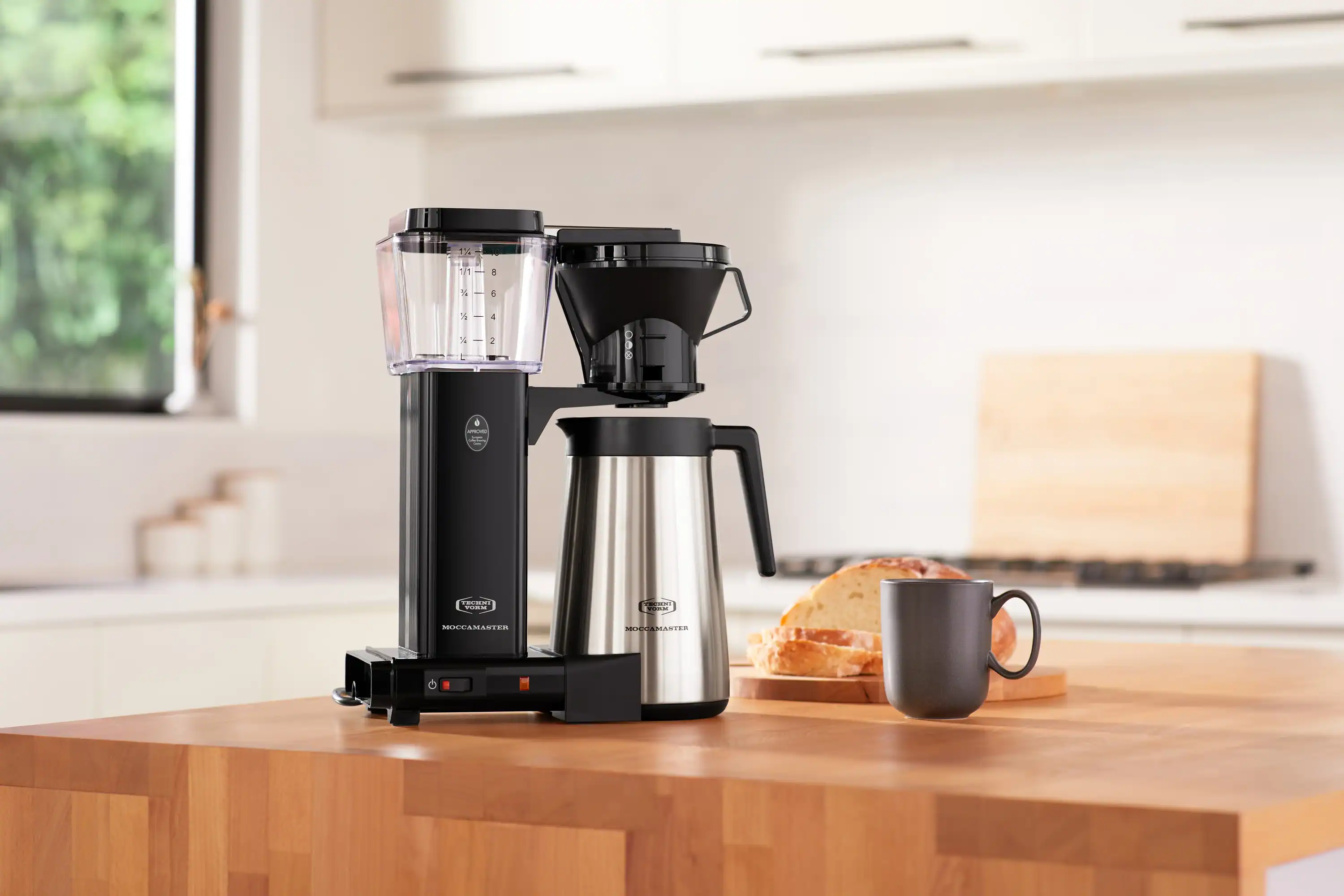 Moccamaster KBT Thermal Carafe 10-Cup Coffee Maker in Black with Manual Adjust Drip-Stop, 40 Ounce, 1.25L (79114) - Image 2