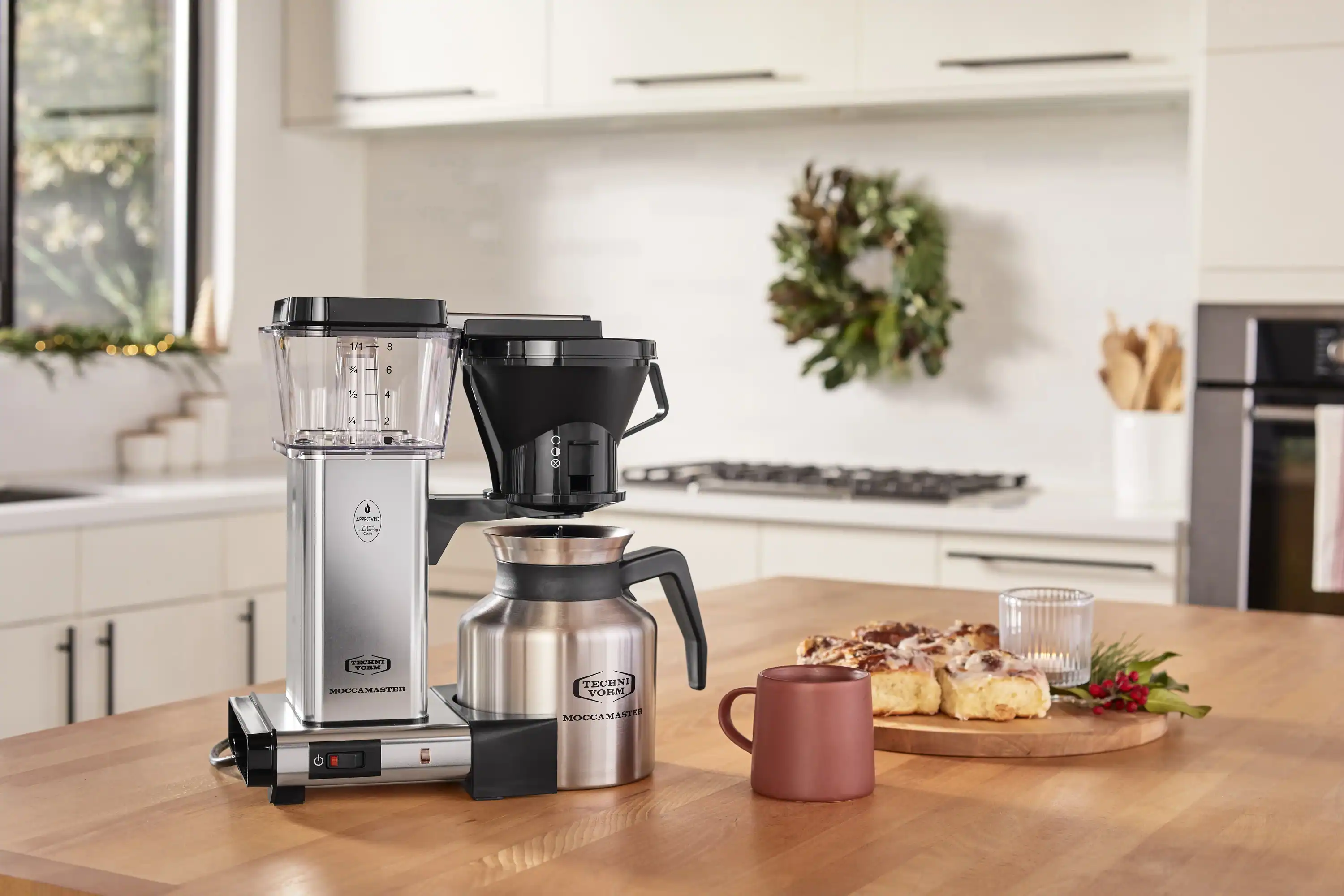 Moccamaster KBTS Thermal Carafe 8-Cup Coffee Maker in Polished Silver with Manual Adjust Drip-Stop, 32 Ounce, 1L (79212) - Image 2