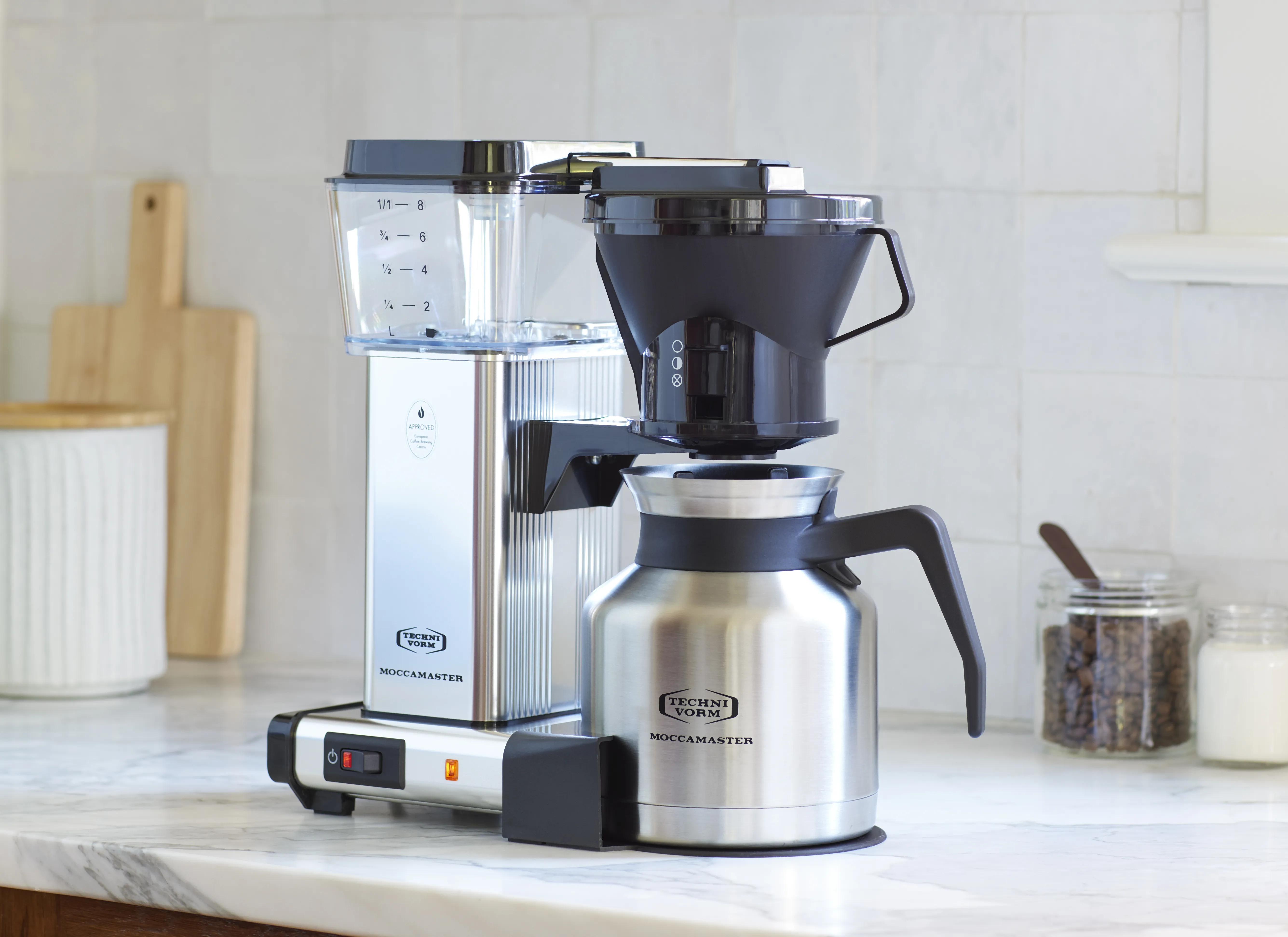 Moccamaster KBTS Thermal Carafe 8-Cup Coffee Maker in Polished Silver with Manual Adjust Drip-Stop, 32 Ounce, 1L (79212) - Image 4