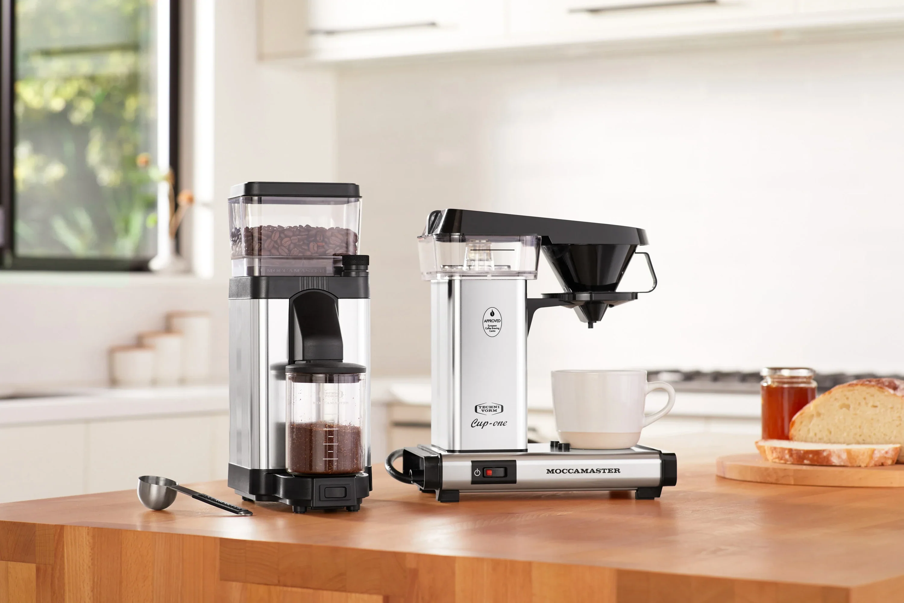 Moccamaster KM5 Burr Grinder in Polished Silver with 50 mm Burrs Hopper Capacity, 8.8 Ounce (49520) - Image 12