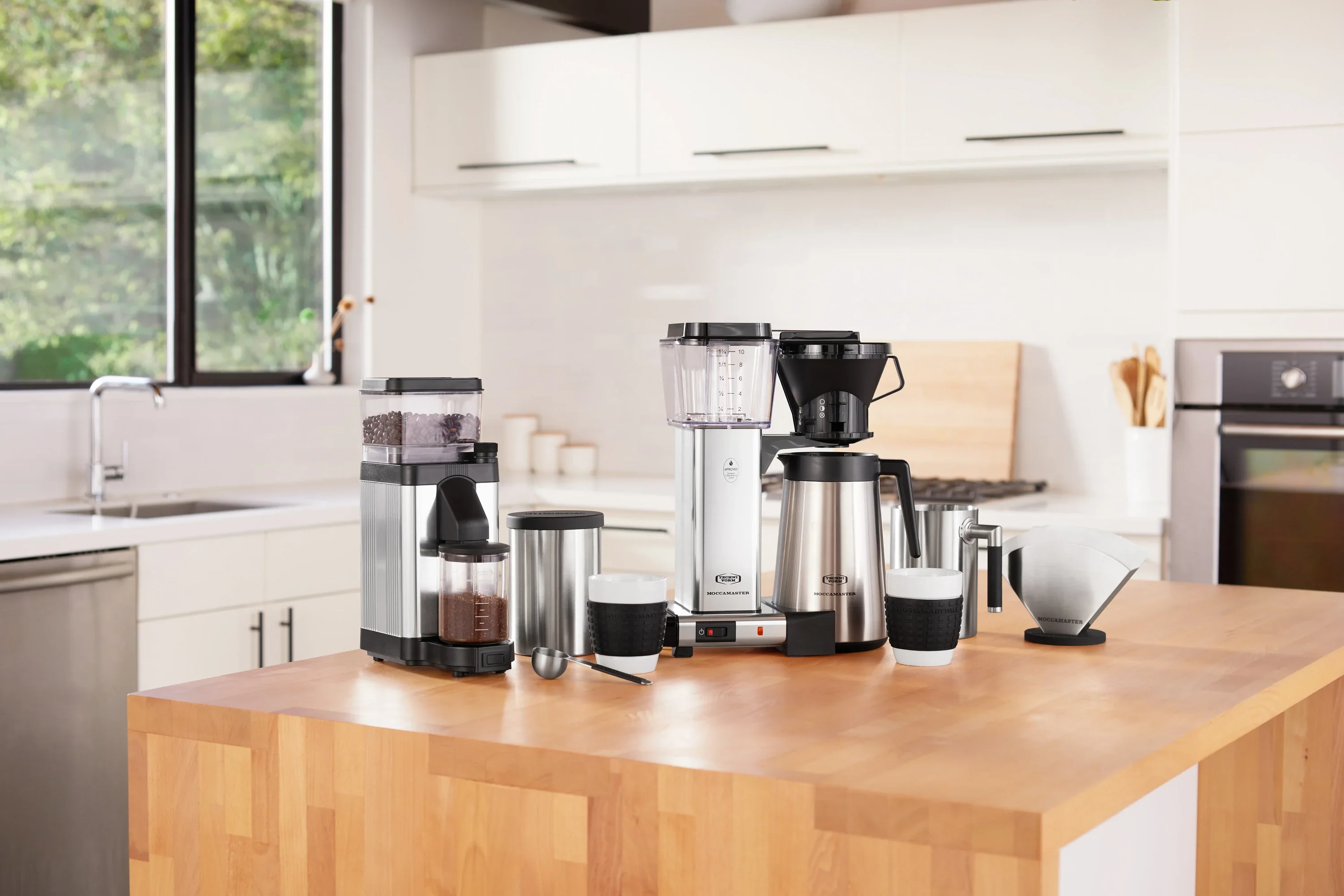 Moccamaster KM5 Burr Grinder in Polished Silver with 50 mm Burrs Hopper Capacity, 8.8 Ounce (49520) - Image 15