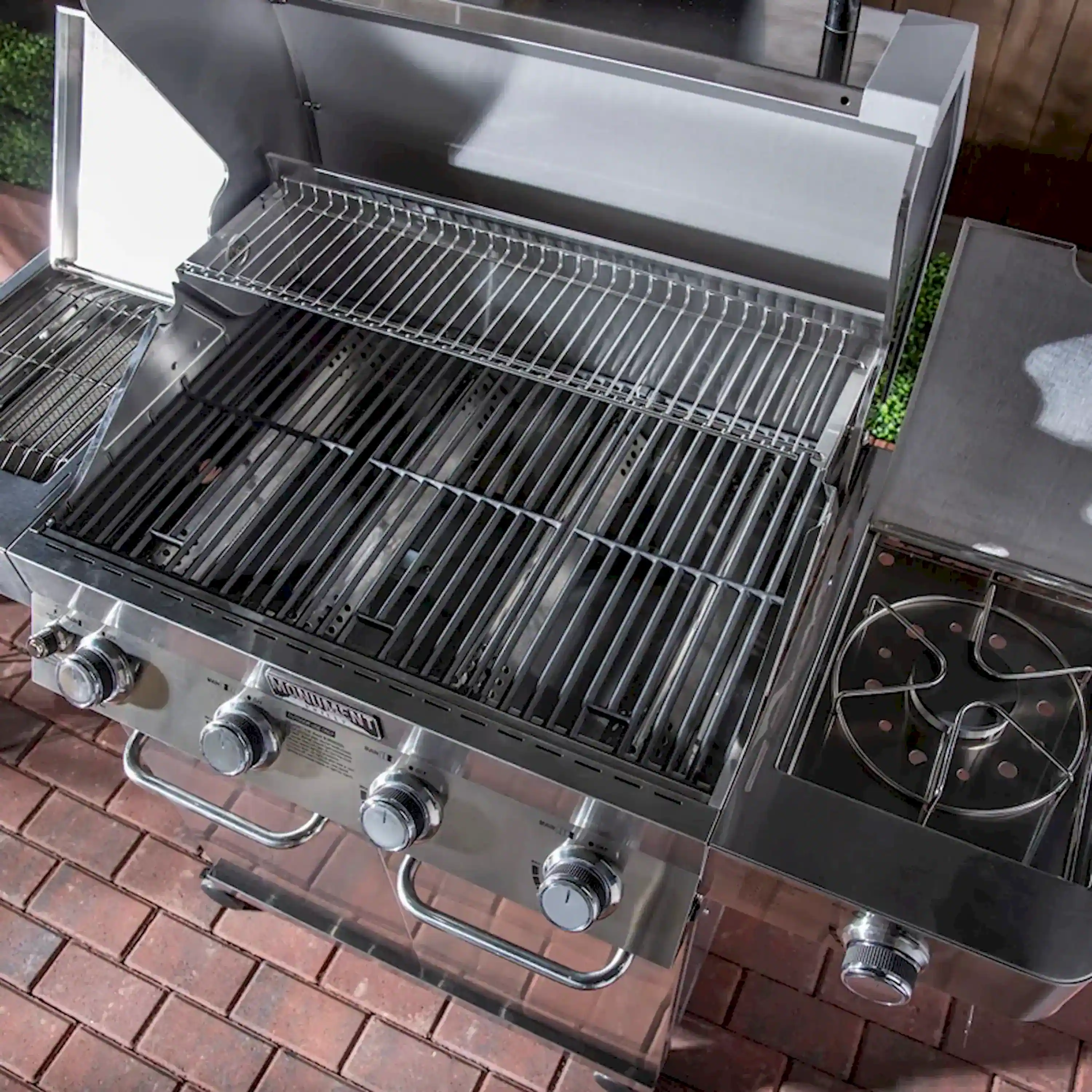 Monument Classic Infrared Propane Gas Grill in Stainless Steel with 4 Burners (35633) - Image 15