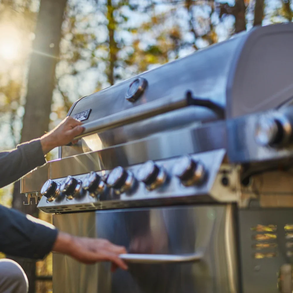 Monument Classic Propane Gas Frilll in Stainless Steel with 6 Burners (77352) - Image 22