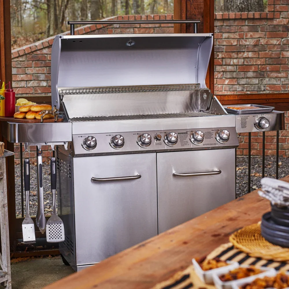 Monument Classic Propane Gas Frilll in Stainless Steel with 6 Burners (77352) - Image 28