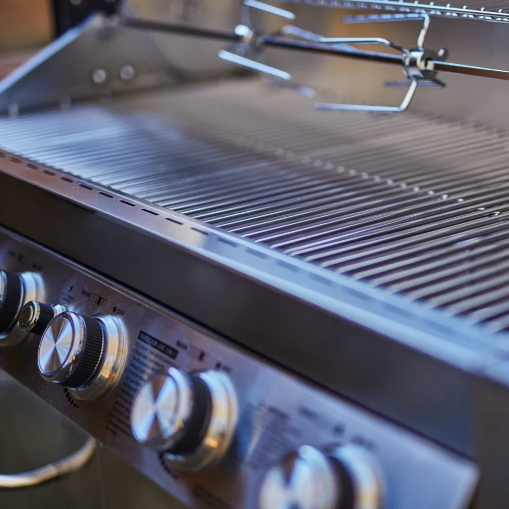 Monument Classic Propane Gas Frilll in Stainless Steel with 6 Burners (77352) - Image 31