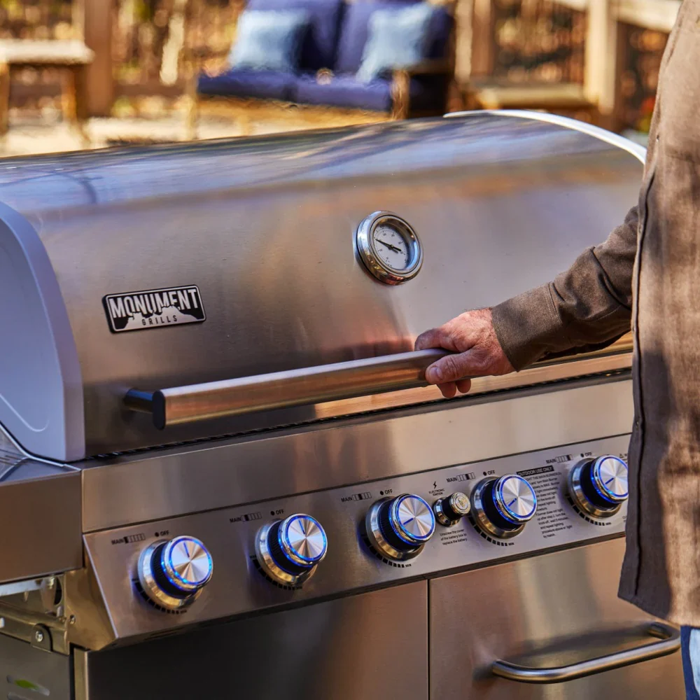 Monument Classic Propane Gas Frilll in Stainless Steel with 6 Burners (77352) - Image 6