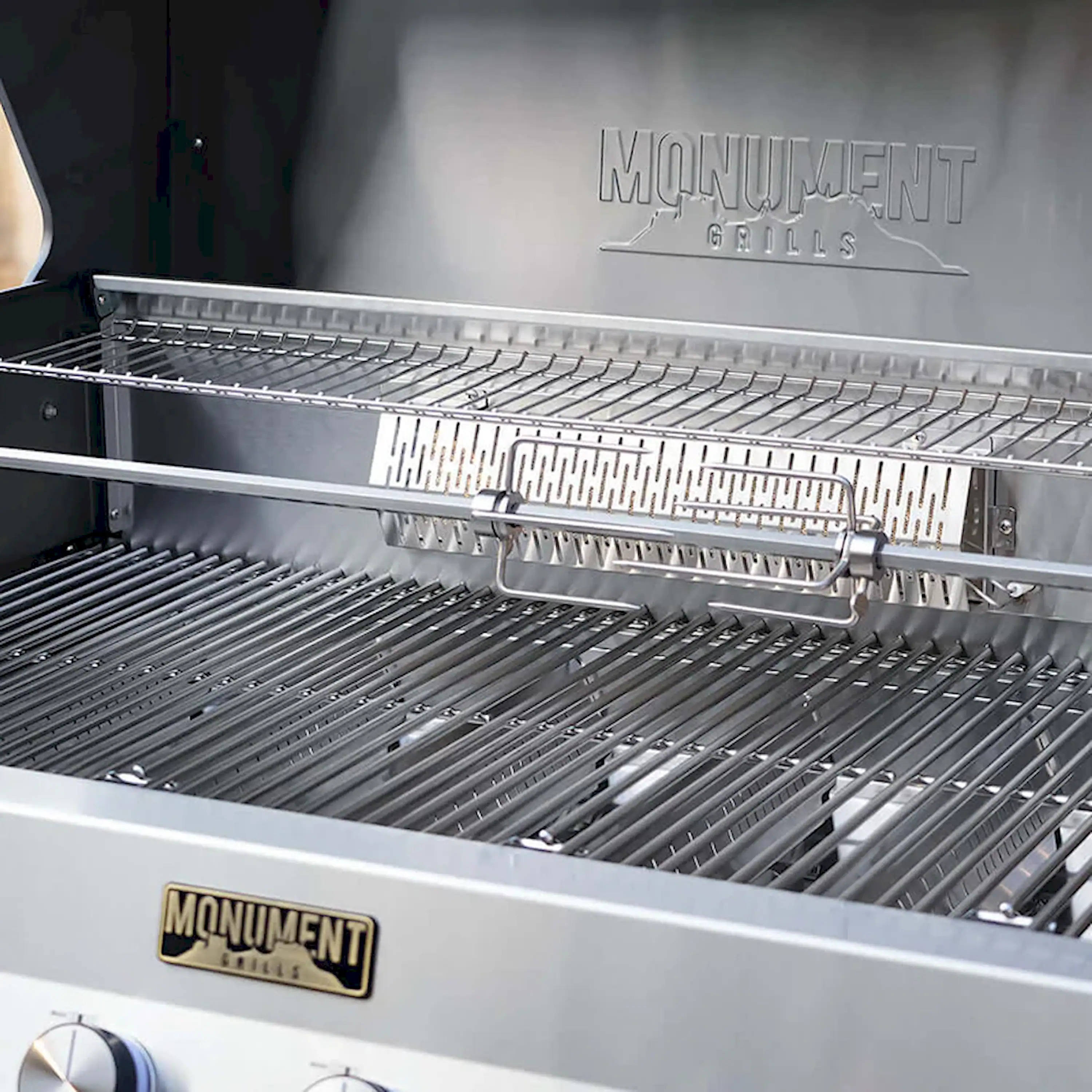 Monument Eminence Gas Grill in Stainless Steel with 6 Burners (E605) - Image 16
